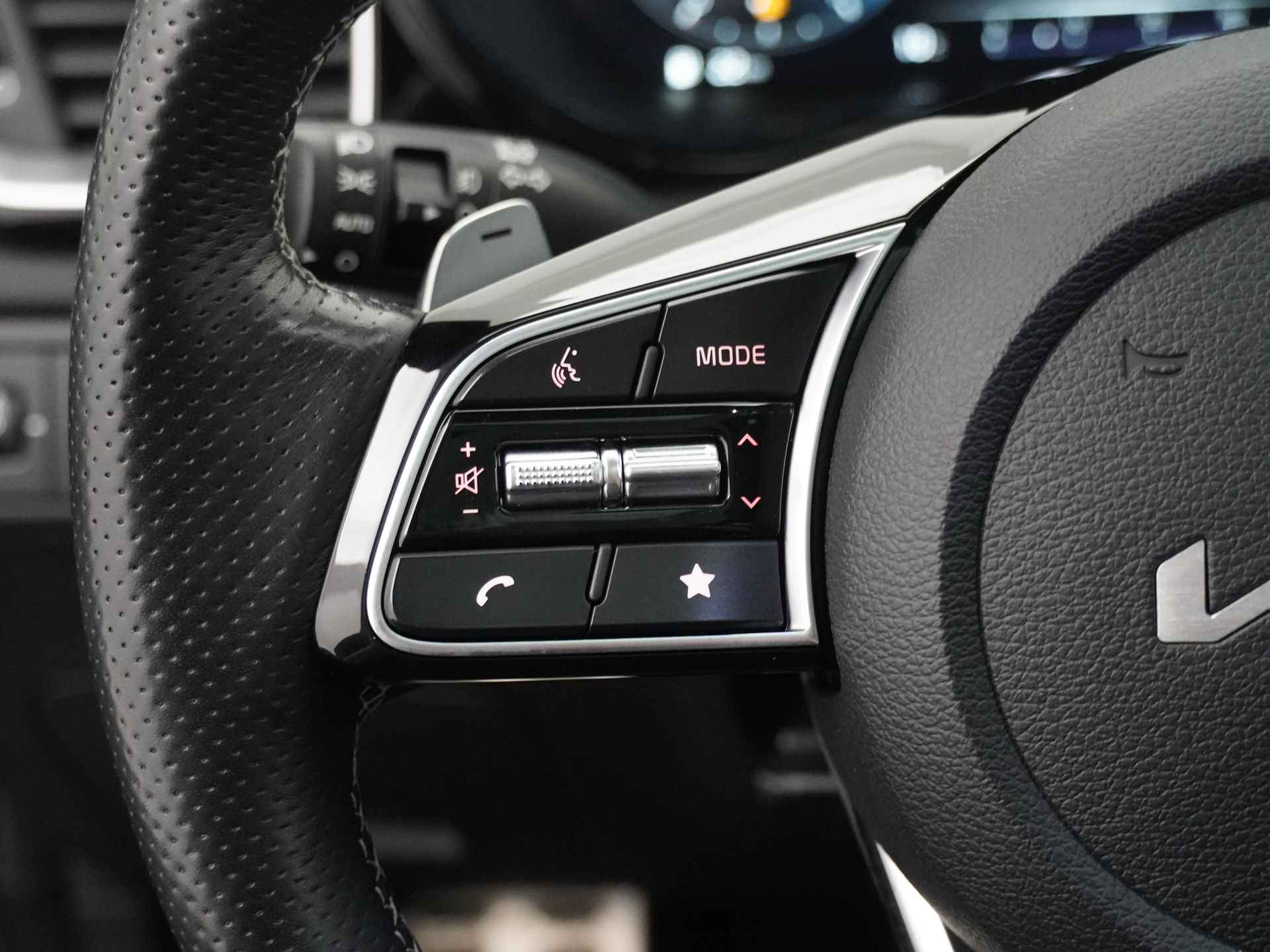 Kia Ceed Sportswagon 1.5 T-GDi GT-Line Automaat - Apple CarPlay/Android Auto - Stoel en stuurwiel verwarming - Panoramadak - Fabrieksgarantie tot 02-2029 - 24/51
