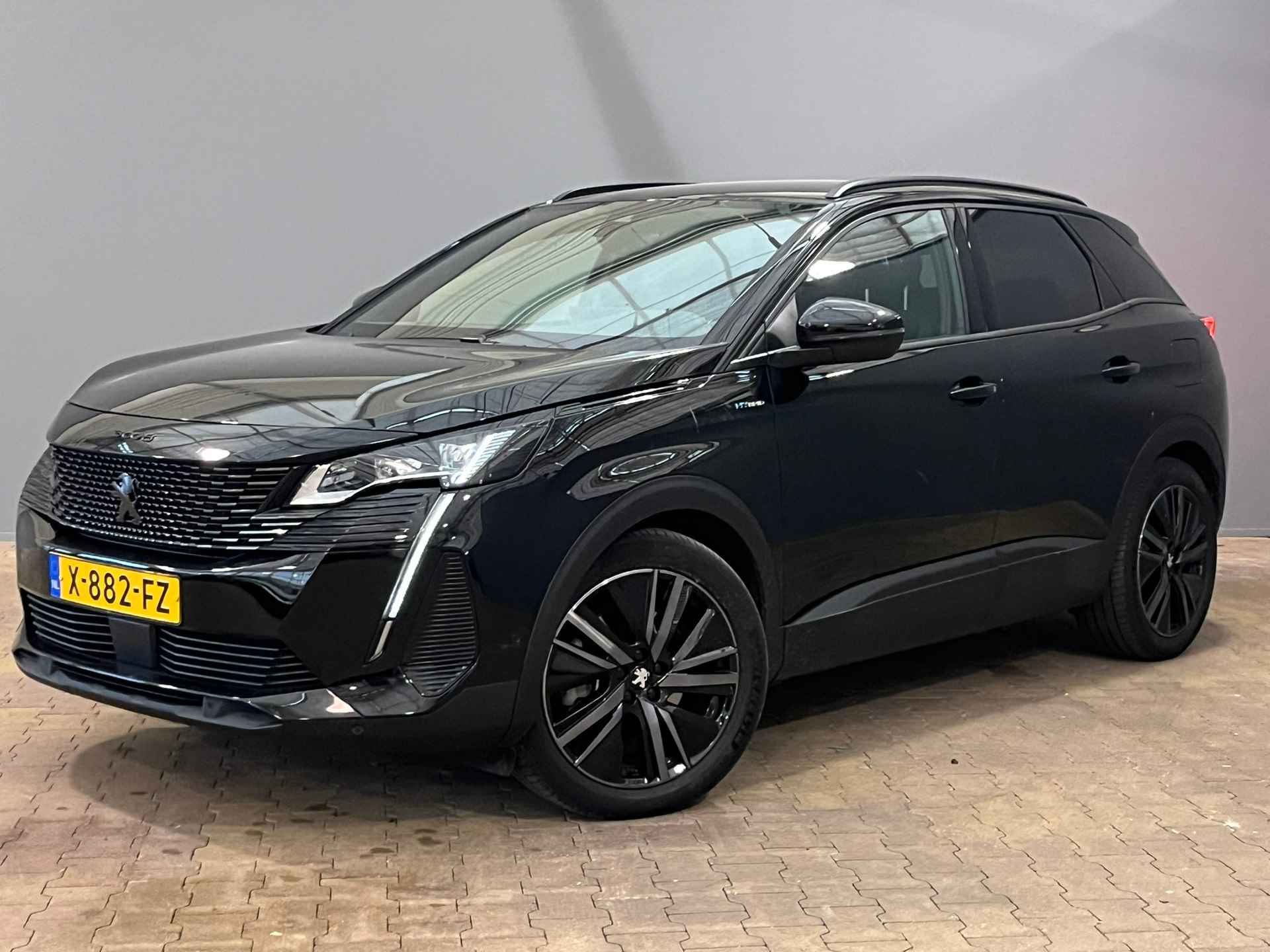 Peugeot 3008 1.6 HYbrid 225 GT - 2/36