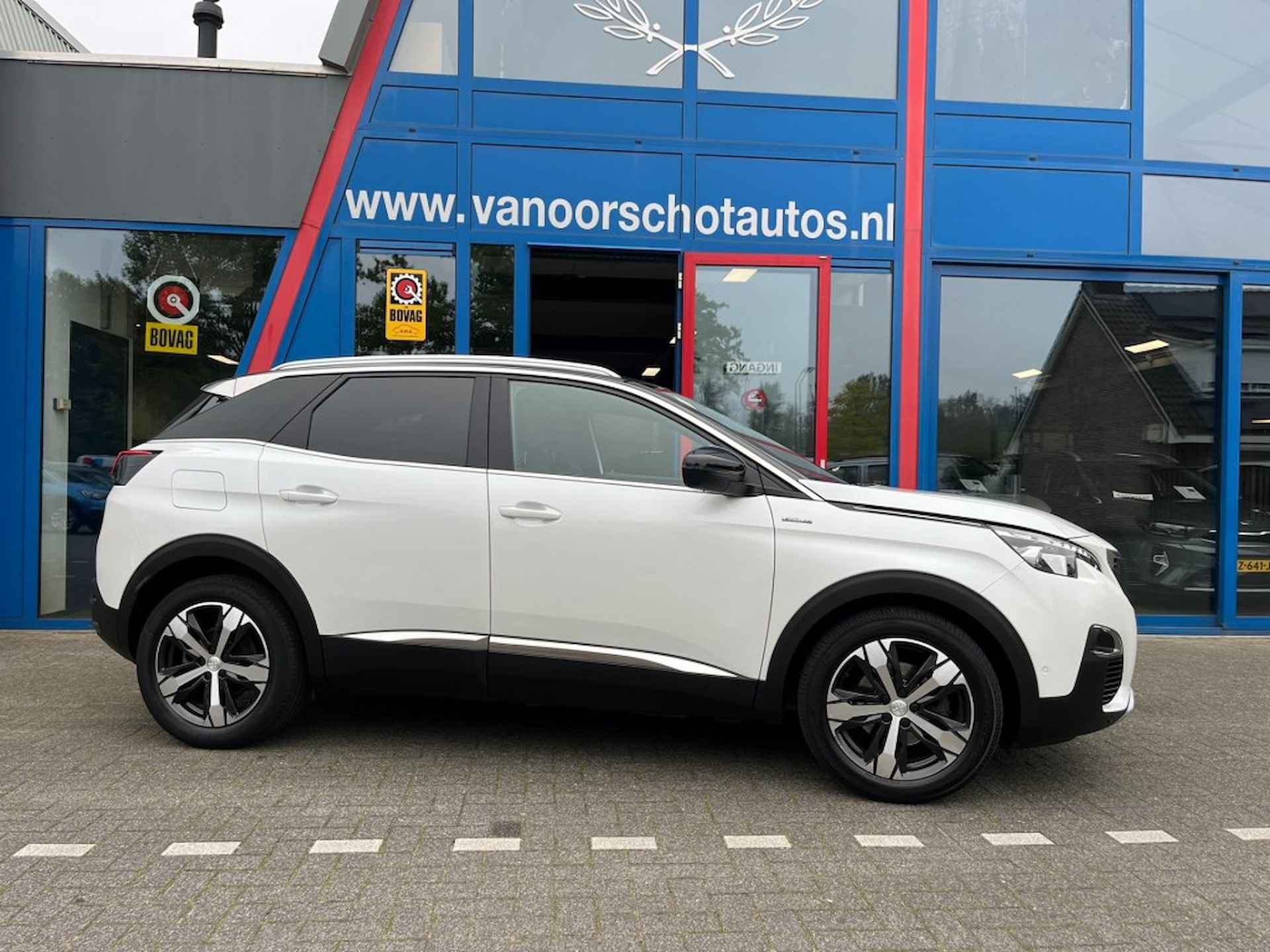 PEUGEOT 3008 1.2 130pk Automaat GT-Line Panodak Navi Airco(ECC) - 24/29