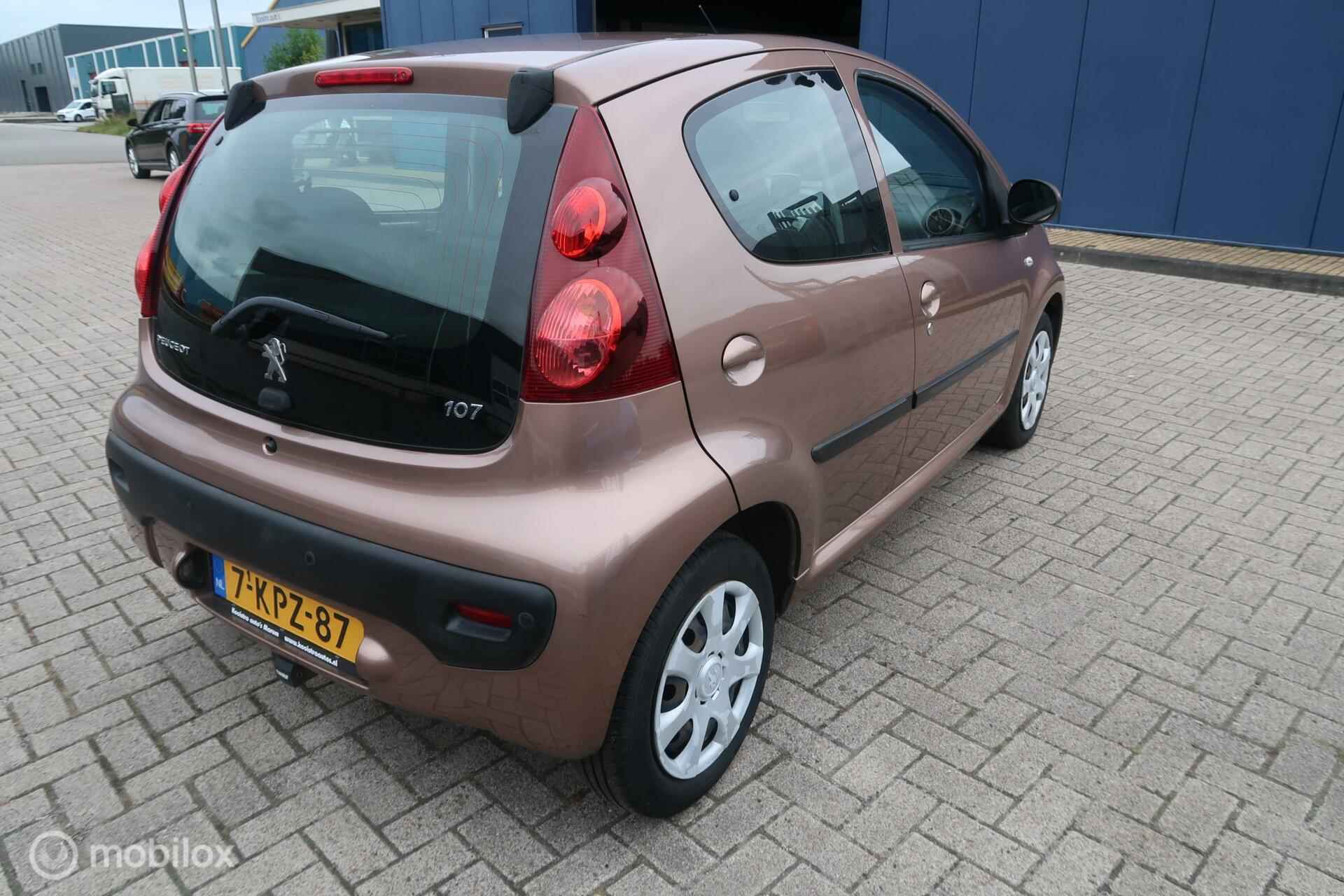 Peugeot 107 1.0 Active - 5/21