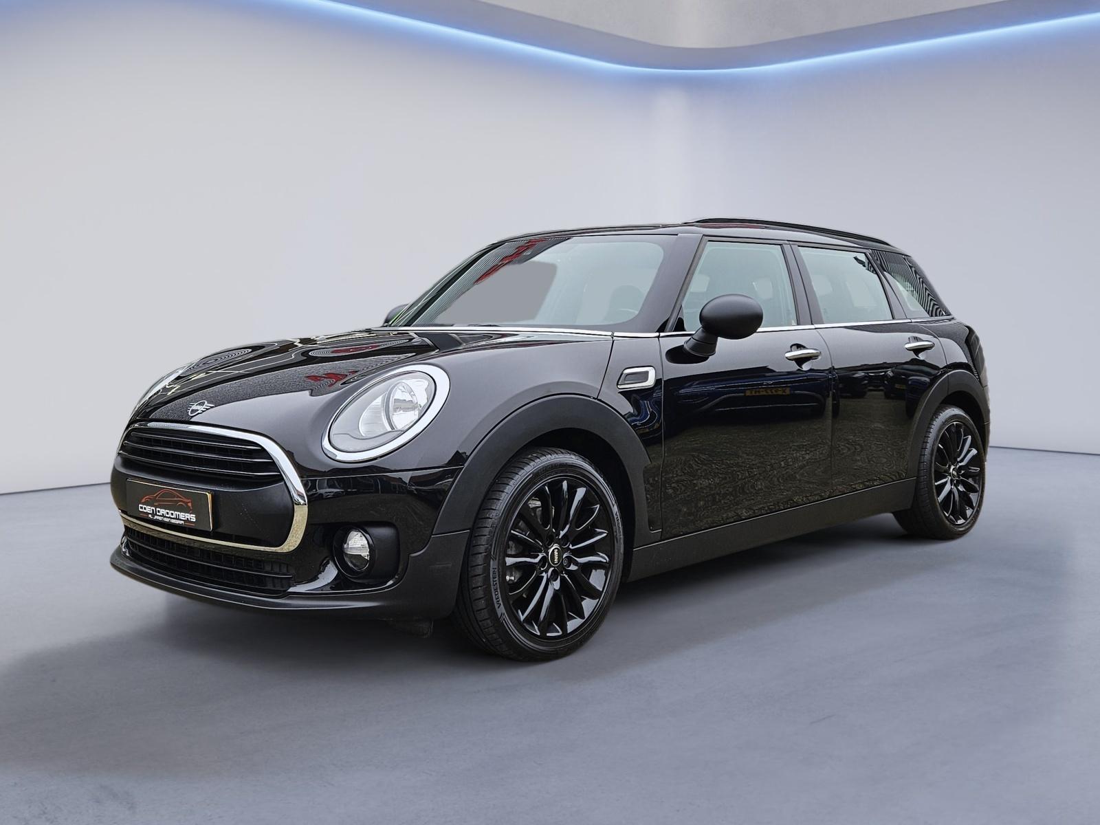 Mini Clubman 1.5 Business Edition / Panoramadak / Navi / 17'' LMV / Elek. verstel + inklapbare spiegels / Bluetooth / Apple Carplay / (MET GARANTIE*)