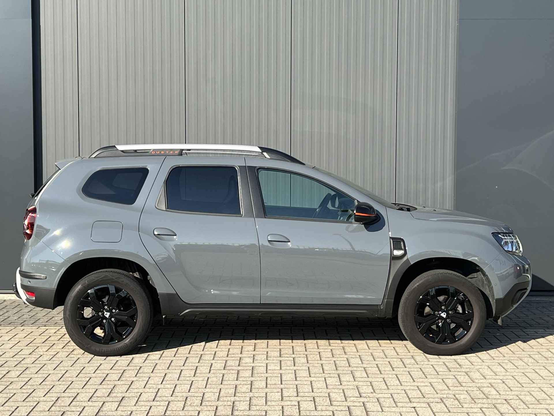 Dacia Duster 1.0 TCe 100 Bi-Fuel Extreme | Trekhaak | 1.500 KG trekvermogen | LPG | Navigatie - 5/30