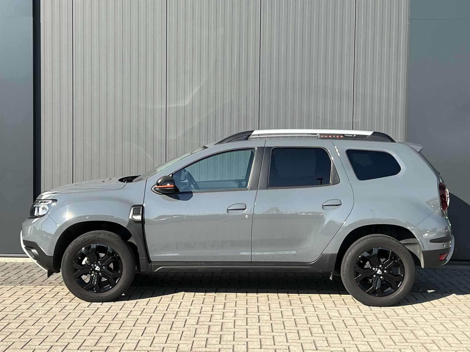 Dacia Duster 1.0 TCe 100 Bi-Fuel Extreme | Trekhaak | 1.500 KG trekvermogen | LPG | Navigatie - 11/30