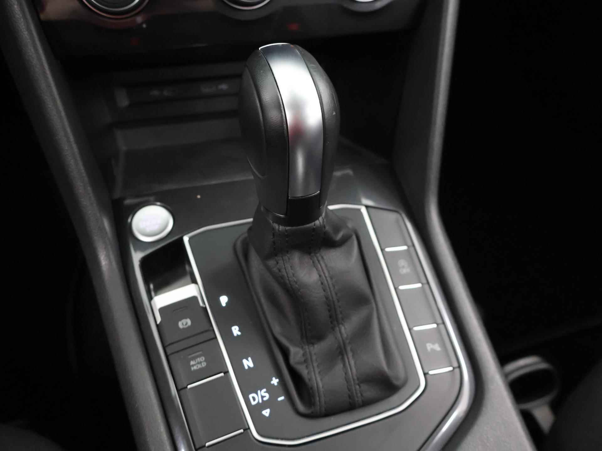 Volkswagen Tiguan Allspace 1.5 TSI Comfortline Business 7p. | Adaptive Cruise Control  | Stoelverwarming | Parkeercamera | Navigatie | - 22/36
