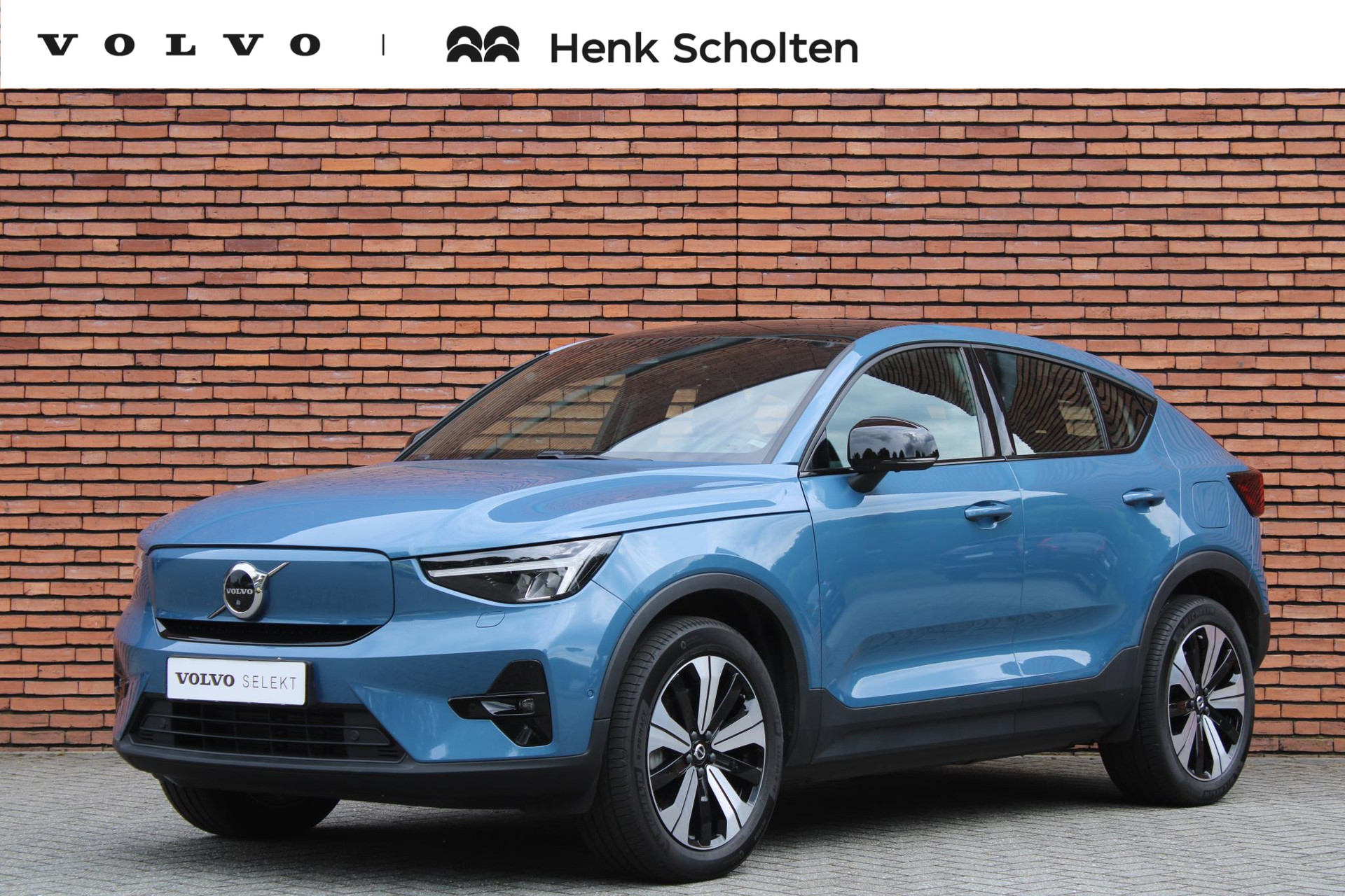 Volvo C40 Recharge 230PK Ultimate 69kWh, Panoramadak, 360 Graden Camera, 19'' Lichtmetalen Velgen, Elektrisch Verstelbare Voorstoelen, Adaptieve Cruise Control, Google Infotainment, Standkachel, Apple Carplay, Harman Kardon