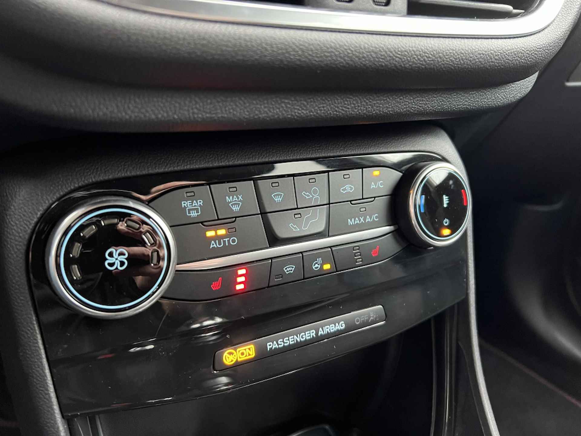 Ford Puma 1.0 EB Hybrid ST-Line X DRIVERPACK! WINTERPACK! LED! - 18/29