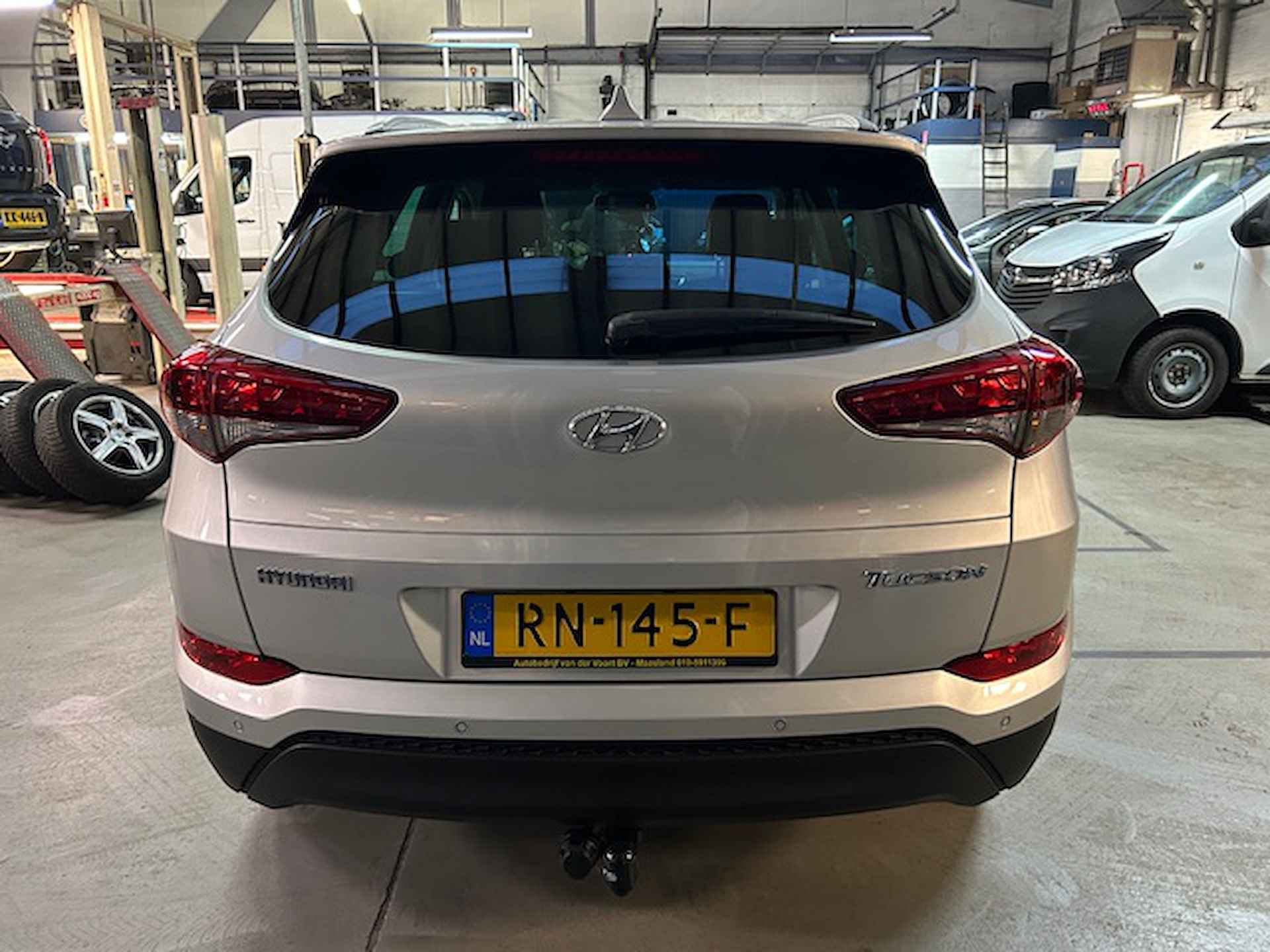 Hyundai Tucson 1.6 GDi 132pk Anniversary Edition | Trekhaak | Navigatie | Camera | Climate control | LED | Stoelverwarming | Cruise control | NAP | Rijklaar prijs! - 6/25