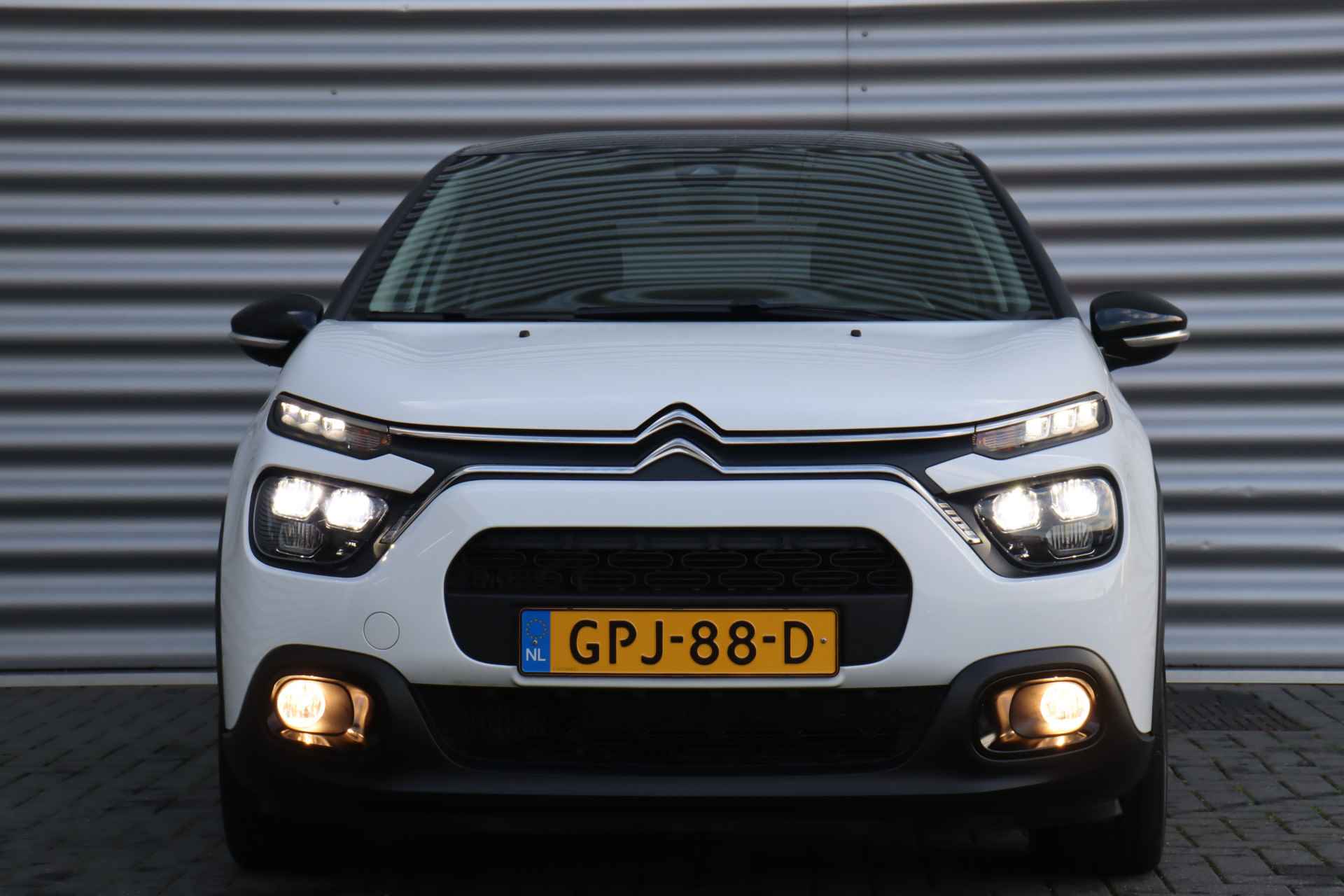 Citroën C3 1.2 PURETECH 110PK FEEL EDITION AUTOMAAT / NAVI / CLIMA / LED / PDC / 16" LMV / KEYLESS / BLUETOOTH / CRUISECONTROL / 1E EIGENAA - 5/33