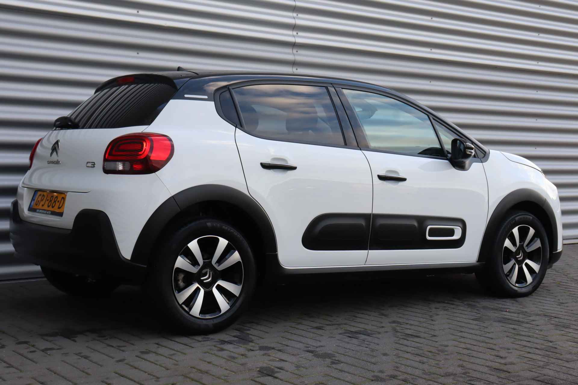 Citroën C3 1.2 PURETECH 110PK FEEL EDITION AUTOMAAT / NAVI / CLIMA / LED / PDC / 16" LMV / KEYLESS / BLUETOOTH / CRUISECONTROL / 1E EIGENAA - 7/33