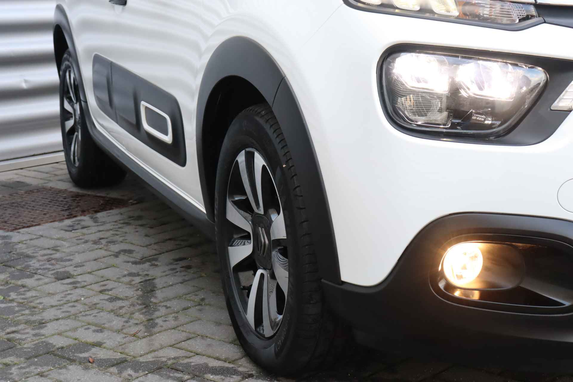 Citroën C3 1.2 PURETECH 110PK FEEL EDITION AUTOMAAT / NAVI / CLIMA / LED / PDC / 16" LMV / KEYLESS / BLUETOOTH / CRUISECONTROL / 1E EIGENAA - 14/33