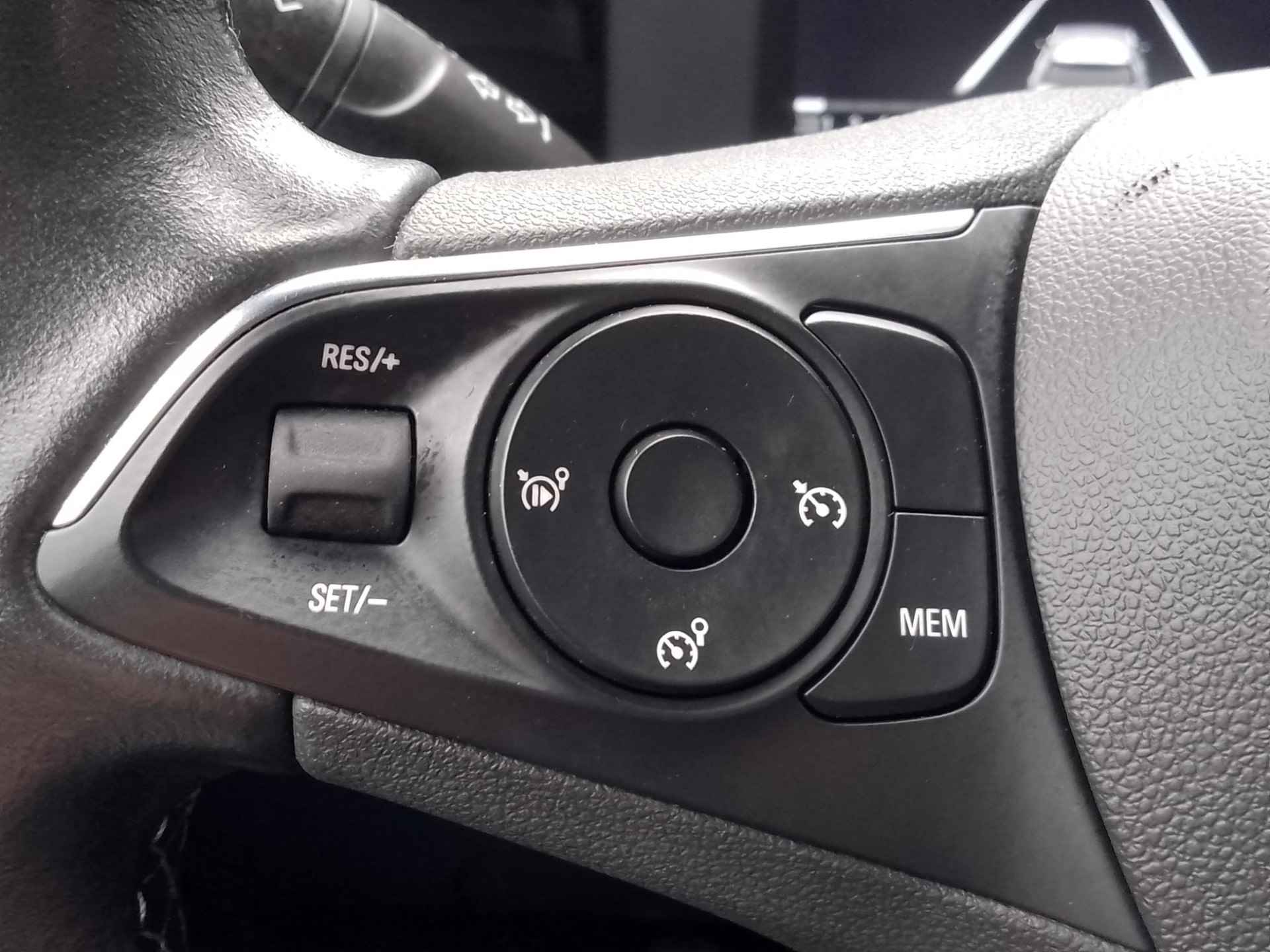 Opel Mokka 1.2 Level 4 | Navi via Smartphone | Apple Carplay | LM Velgen | Cruise Control | PDC - 23/25