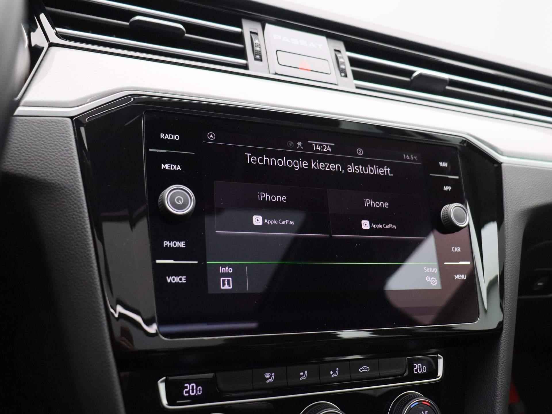 Volkswagen Passat Variant 1.5 TSI Comfortline Business | Navigatie | Climate-Control | Open\Schuifdak | Elektrische Achterklep | Camera | Apple-Carplay |  Cruise-Control | - 28/41