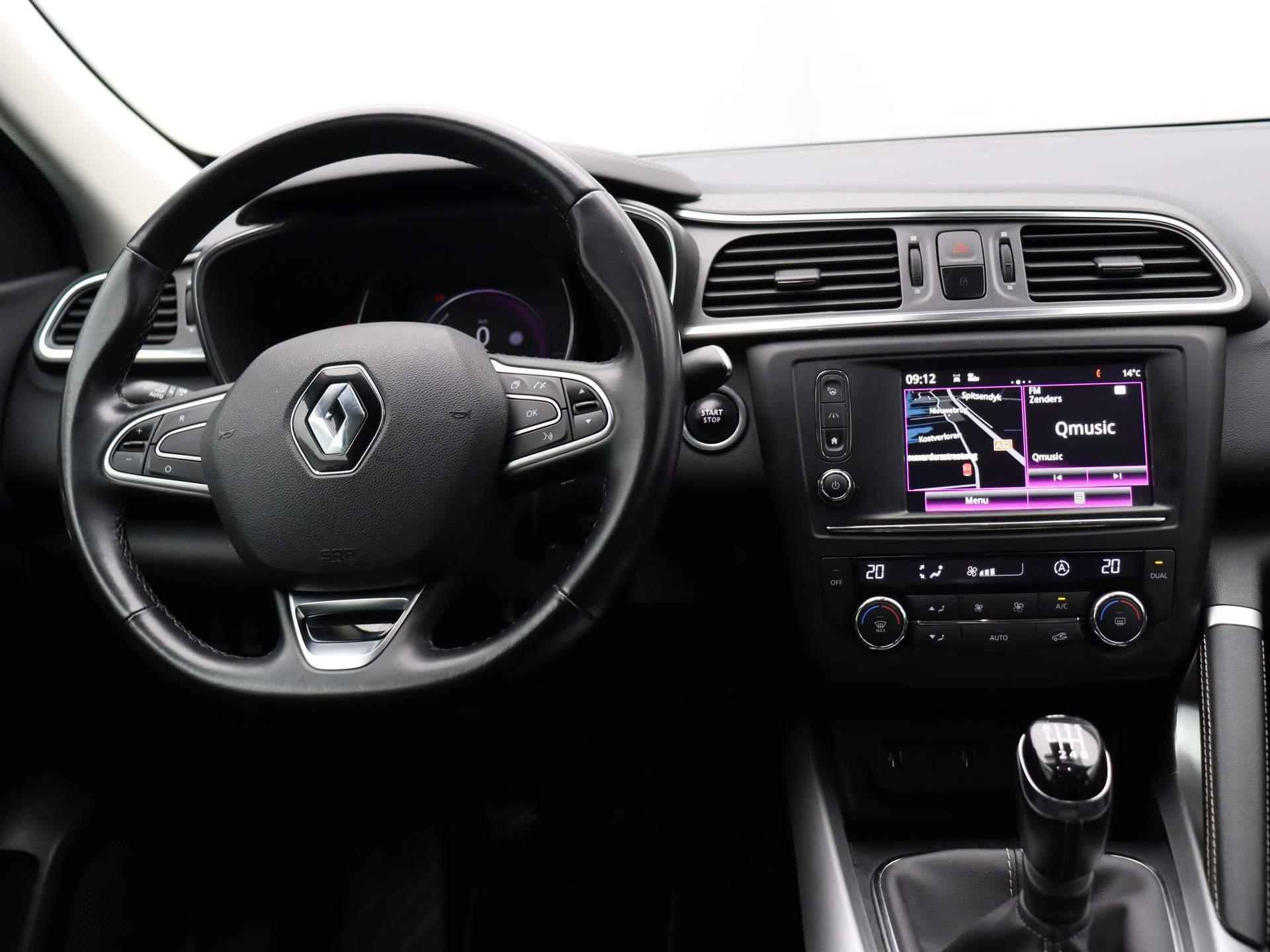 Renault Kadjar TCe Intens | Achteruitrijcamera | Trekhaak | Navigatie | Climate Control | - 4/46