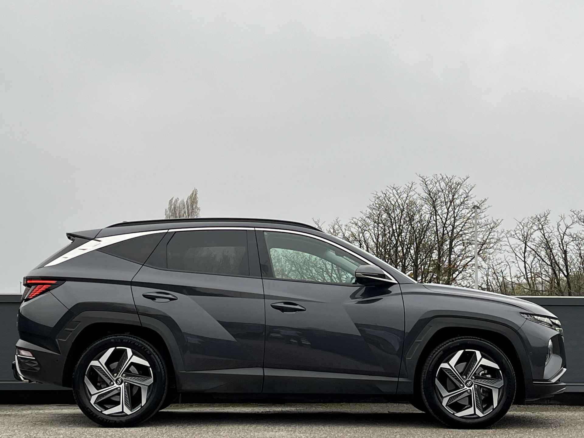 Hyundai Tucson 1.6 T-GDI HEV 230 PK Premium | Trekhaak | Blind-spot View Monitor | Lederen bekleding incl memory | Navigatie & 360o Camera| 1650 kg trekvermogen | - 8/54