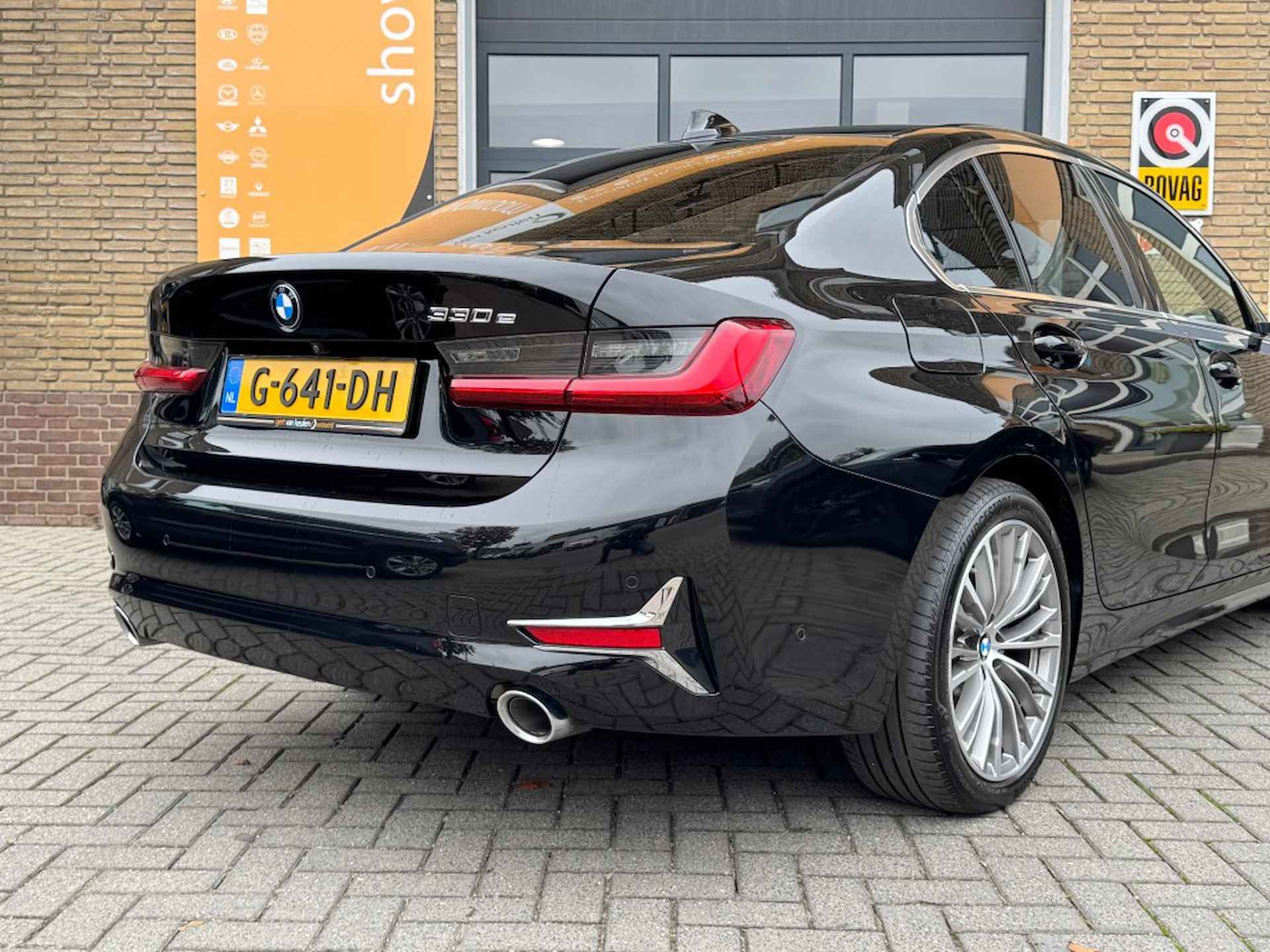 BMW 3-serie 330e HIGH EXECUTIVE LUXURY LEER/SCHUIFDAK/LED/NL-AUTO/1E EIG./VO - 21/51