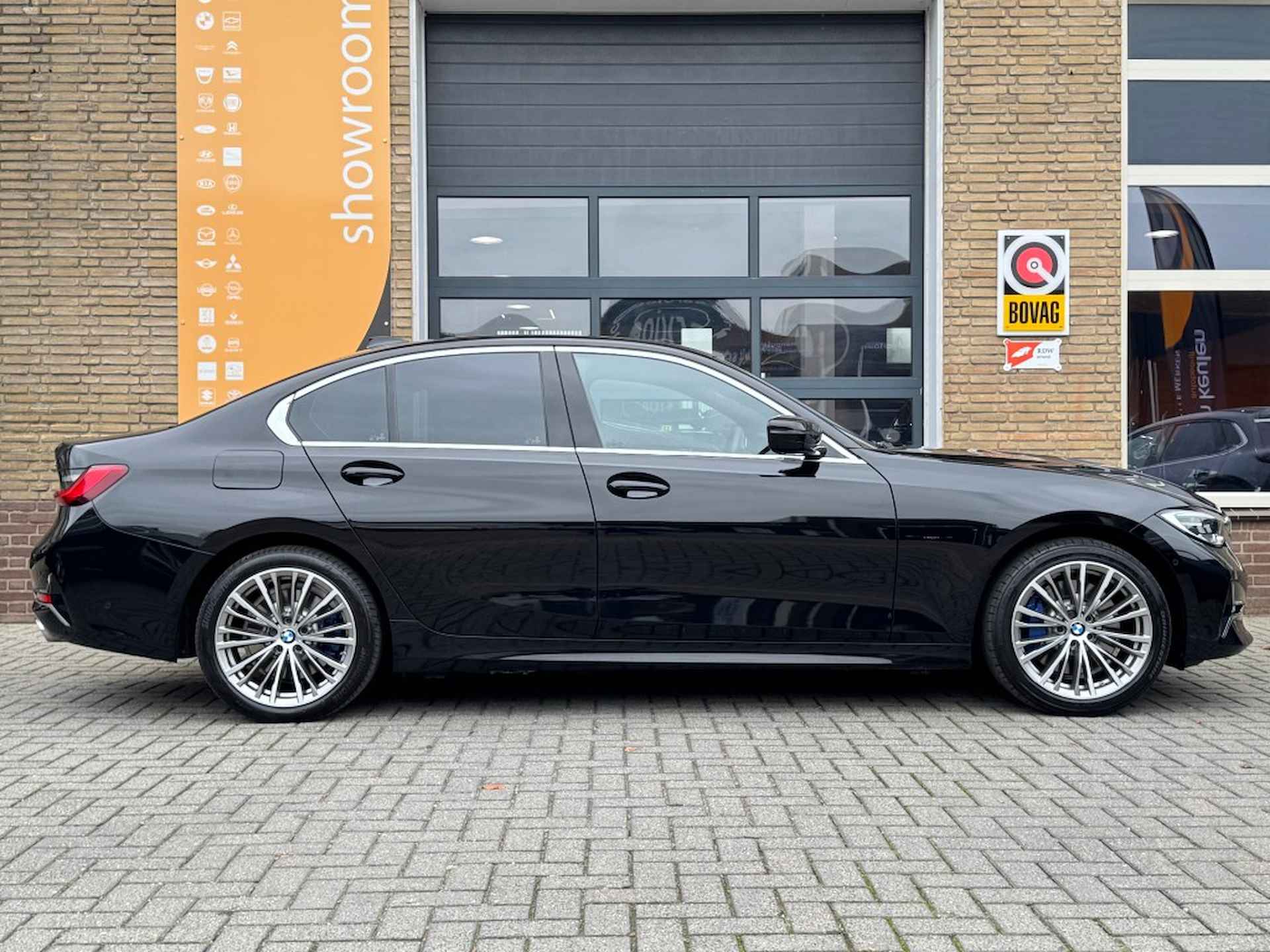 BMW 3-serie 330e HIGH EXECUTIVE LUXURY LEER/SCHUIFDAK/LED/NL-AUTO/1E EIG./VO - 46/51