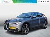 Alfa Romeo Stelvio 2.0 Turbo Aut. AWD 200pk Super | Schuif/Kantel dak | Trekhaak | Leder | Navi | Elek. Stoelen