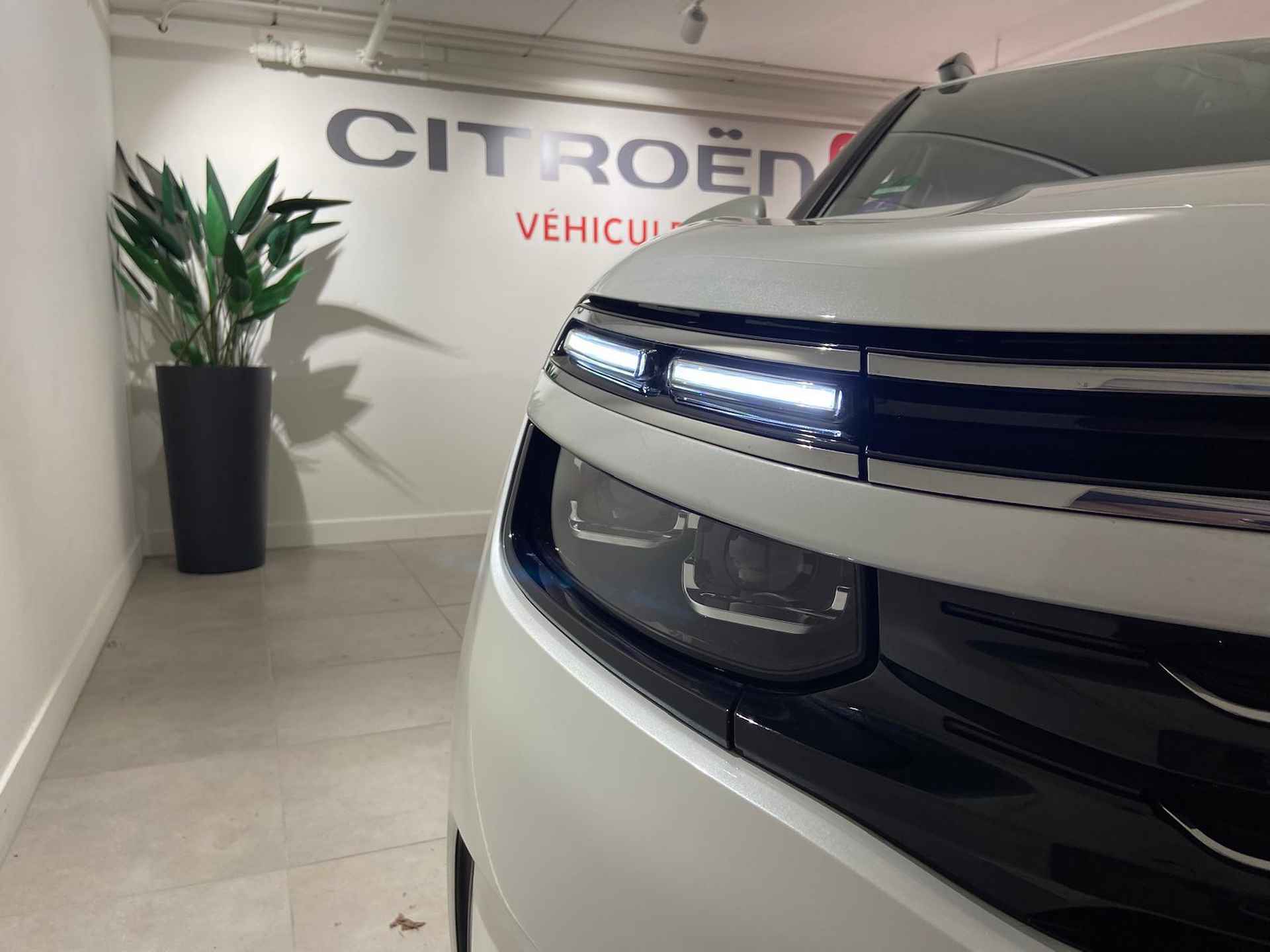 Citroen C5 Aircross 1.2 PureTech Shine NAVI | STOELVERWARMING | PARKEERCAMERA RONDOM - 26/33