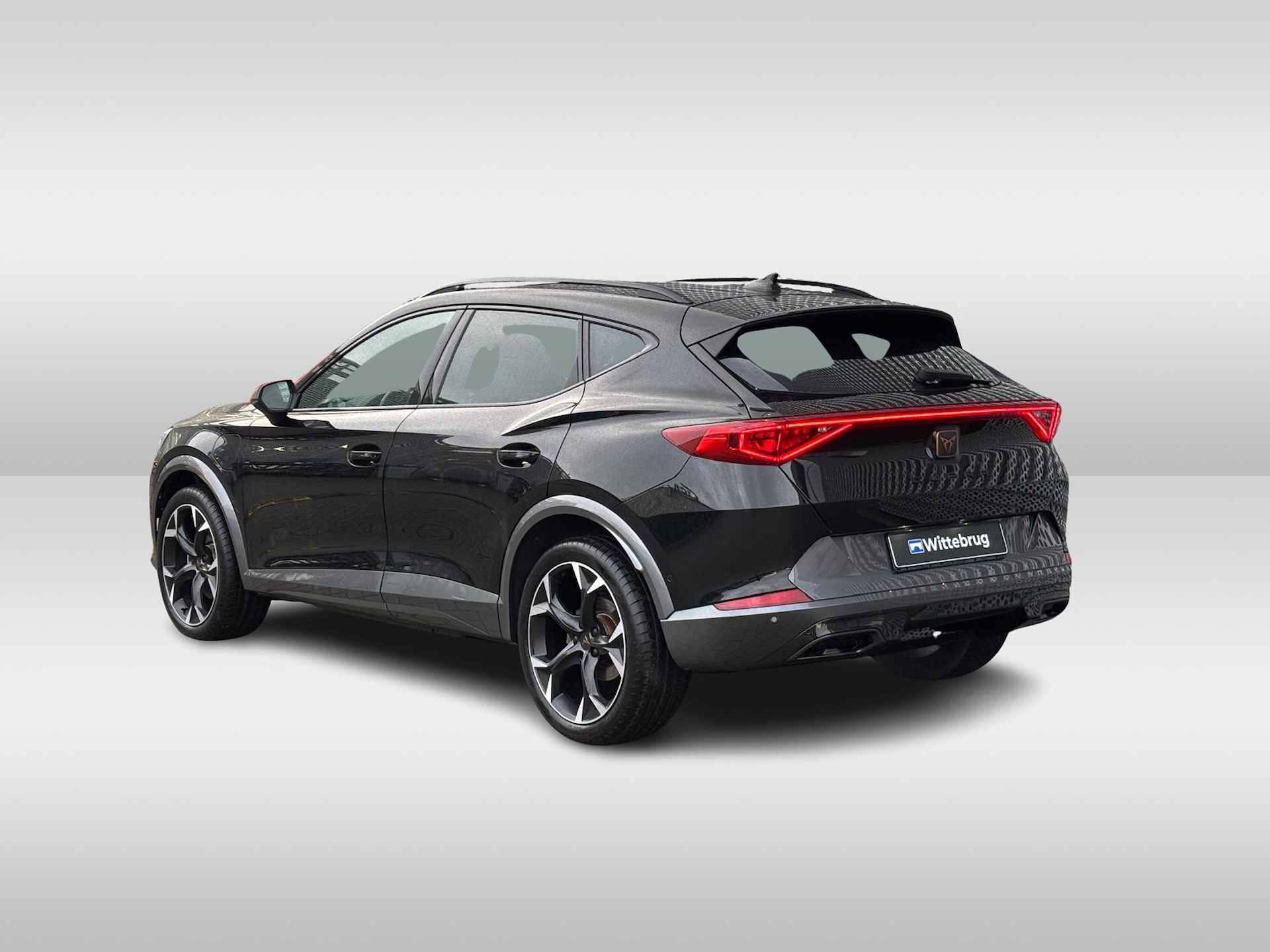 CUPRA Formentor 1.4 e-Hybrid 204PK DSG Black Edition / Panoramadak / Zwarte Lederen Kuipstoelen / Stuur + Stoelverwarming / Achteruitrijcamera / Digitale Cockpit P4 - 6/33