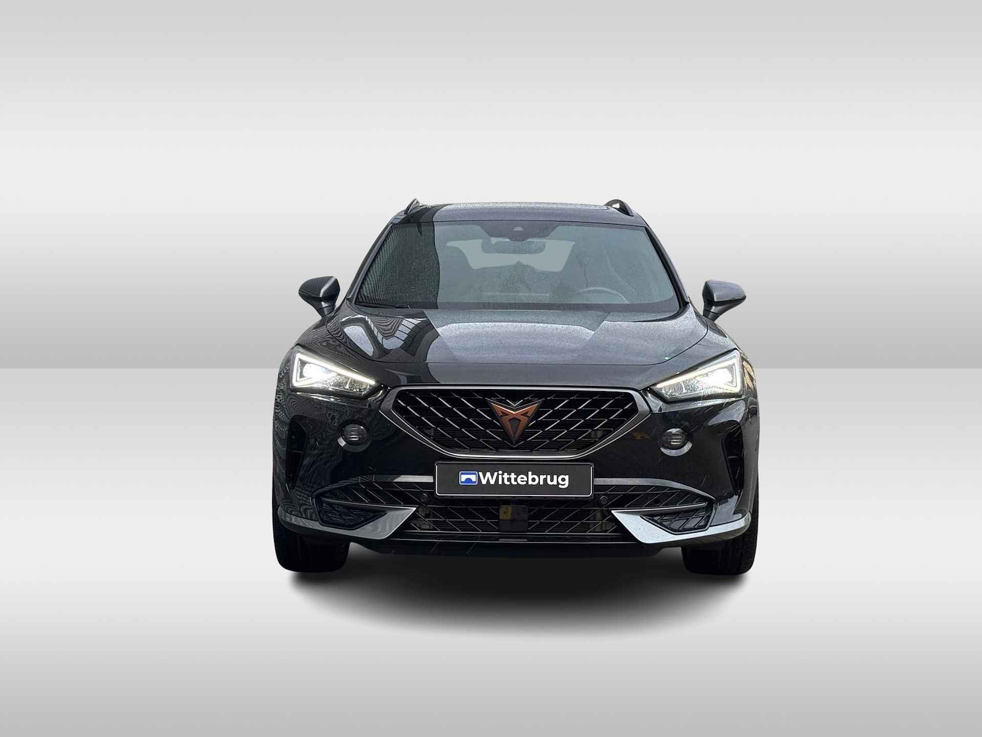 CUPRA Formentor 1.4 e-Hybrid 204PK DSG Black Edition / Panoramadak / Zwarte Lederen Kuipstoelen / Stuur + Stoelverwarming / Achteruitrijcamera / Digitale Cockpit P4 - 11/33