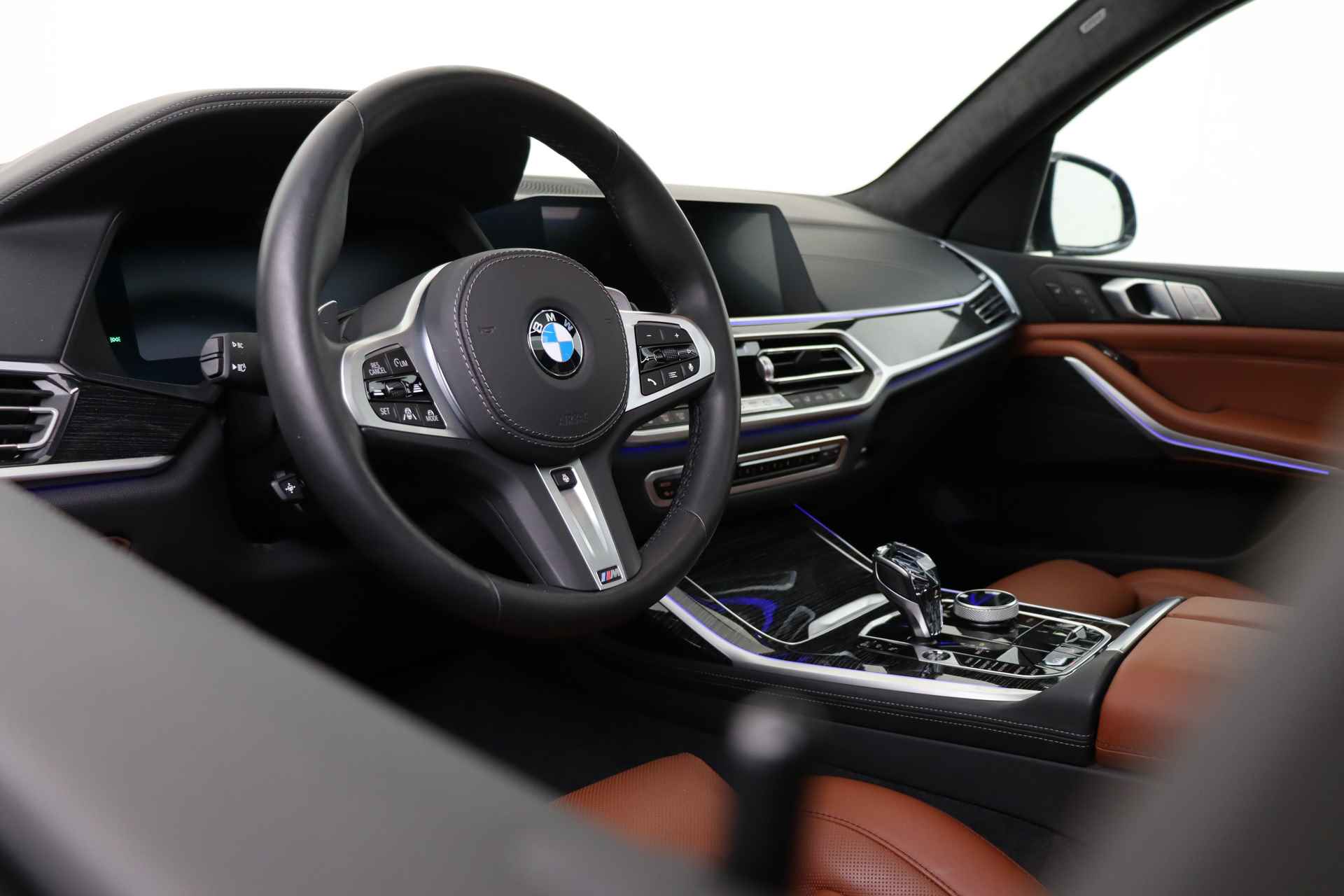 BMW X7 xDrive40i High Executive M Sport Automaat / Panoramadak Sky Lounge / Trekhaak / Laserlight / Massagefunctie / Parking Assistant Plus / Driving Assistant Professional / Stoelventilatie / Soft Close - 4/95