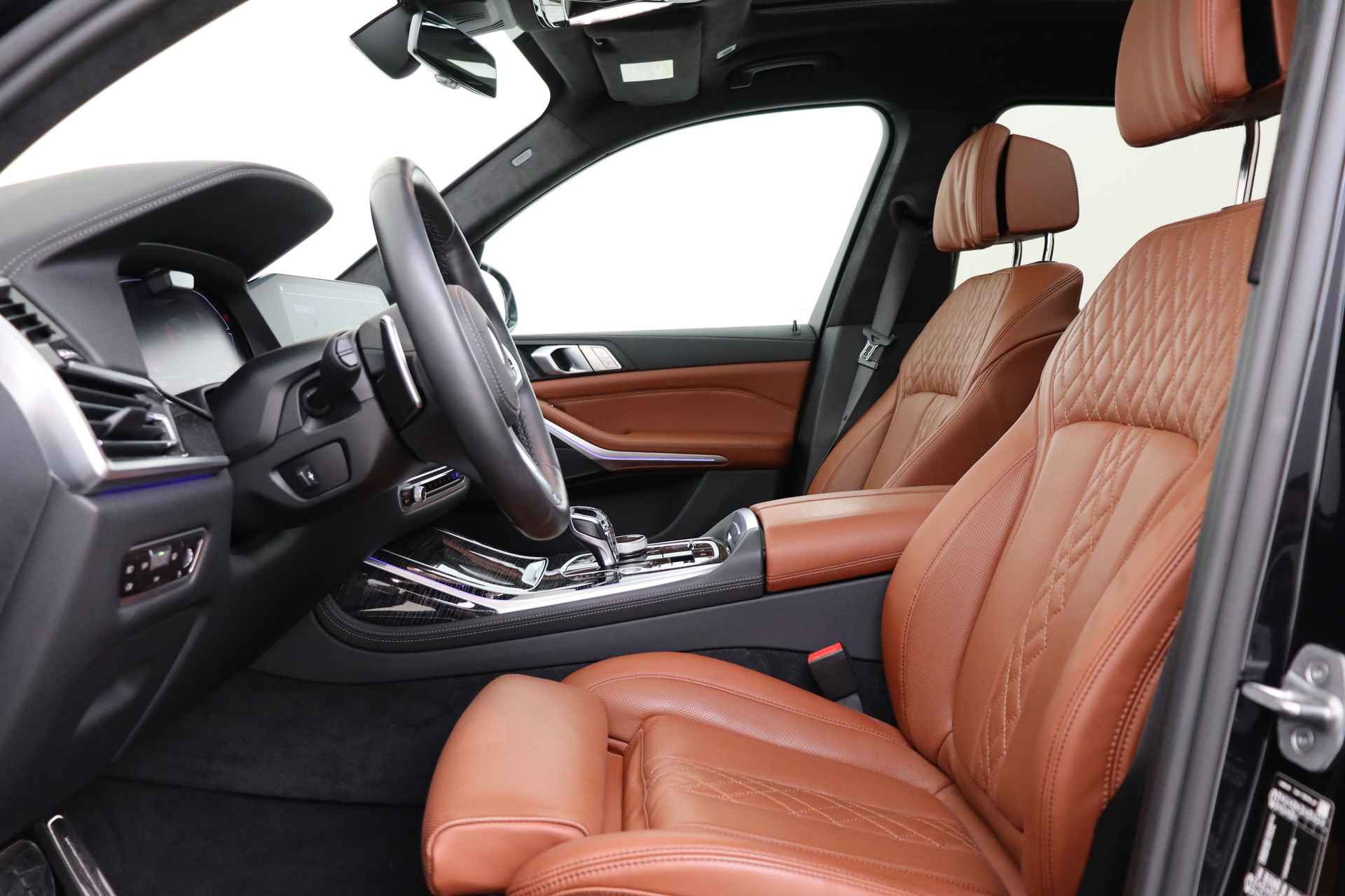 BMW X7 xDrive40i High Executive M Sport Automaat / Panoramadak Sky Lounge / Trekhaak / Laserlight / Massagefunctie / Parking Assistant Plus / Driving Assistant Professional / Stoelventilatie / Soft Close - 9/95