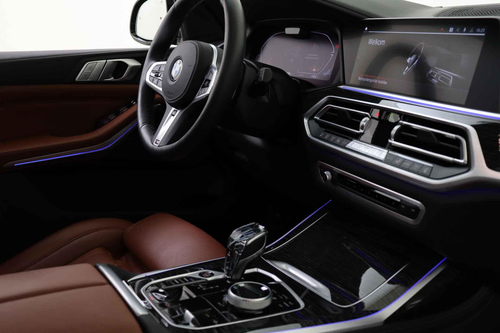 BMW X7 xDrive40i High Executive M Sport Automaat / Panoramadak Sky Lounge / Trekhaak / Laserlight / Massagefunctie / Parking Assistant Plus / Driving Assistant Professional / Stoelventilatie / Soft Close - 21/95