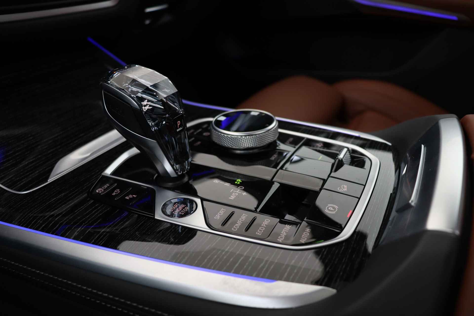 BMW X7 xDrive40i High Executive M Sport Automaat / Panoramadak Sky Lounge / Trekhaak / Laserlight / Massagefunctie / Parking Assistant Plus / Driving Assistant Professional / Stoelventilatie / Soft Close - 44/95