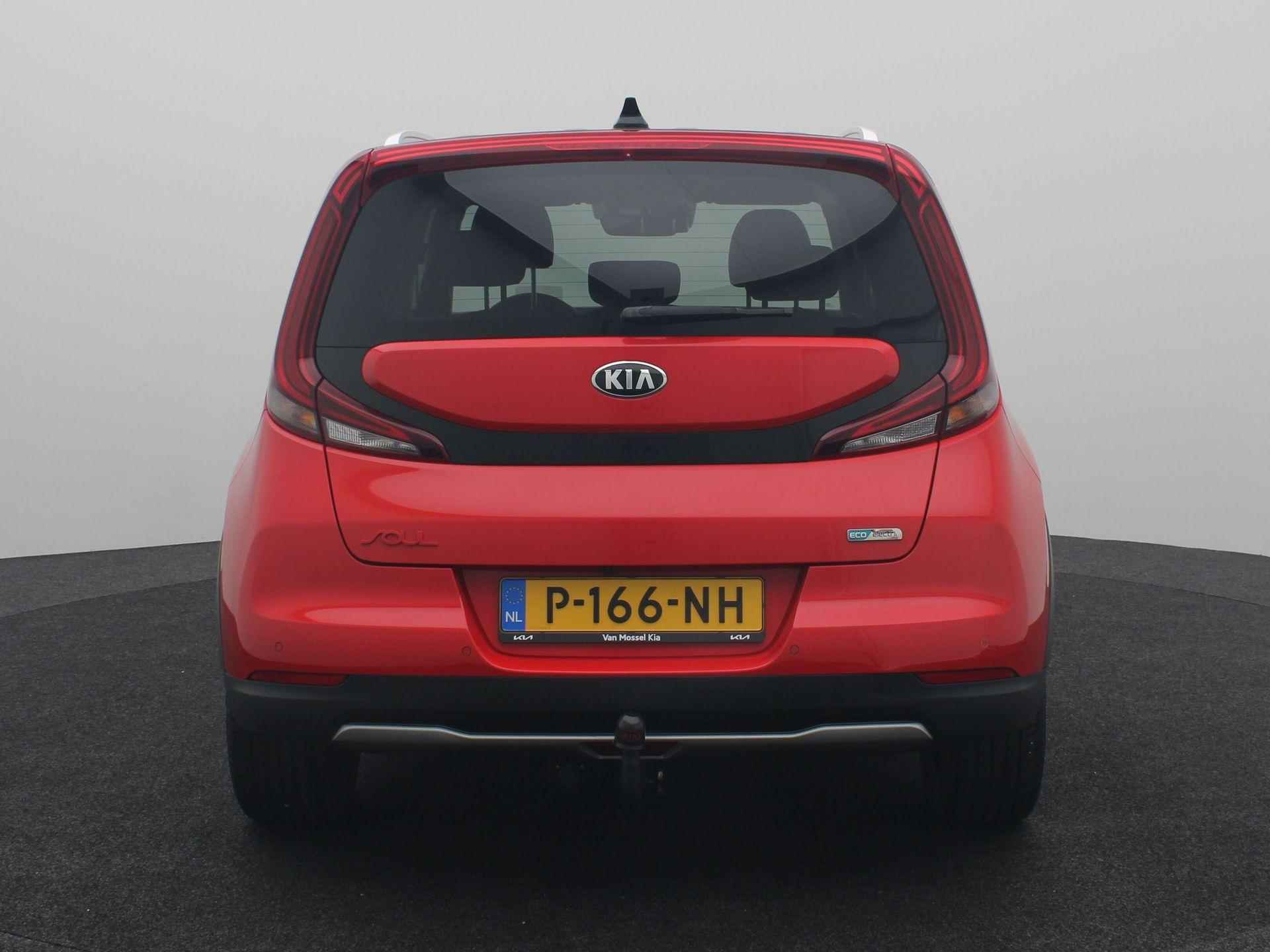 Kia e-Soul ExecutiveLine 64 kWh | 3-fase 11KW laden | Trekhaak | Warmtepomp | LM Velgen | Eerste Eigenaar! | - 8/49