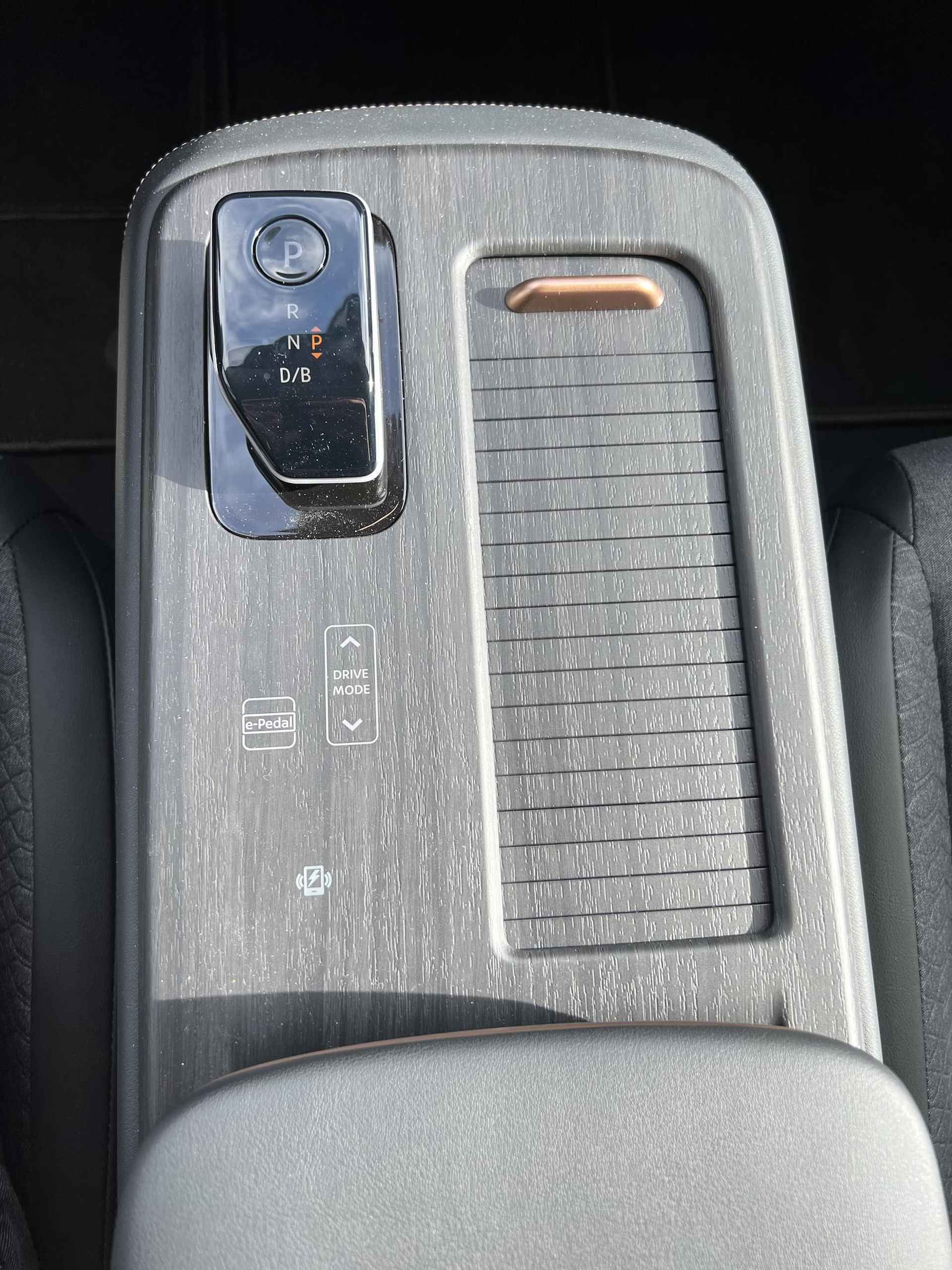 Nissan Ariya 66 kWh Advance |20-inch Velgen|Electrische achterklep|Apple/Android auto|Navigatie|360-Camera| - 31/37