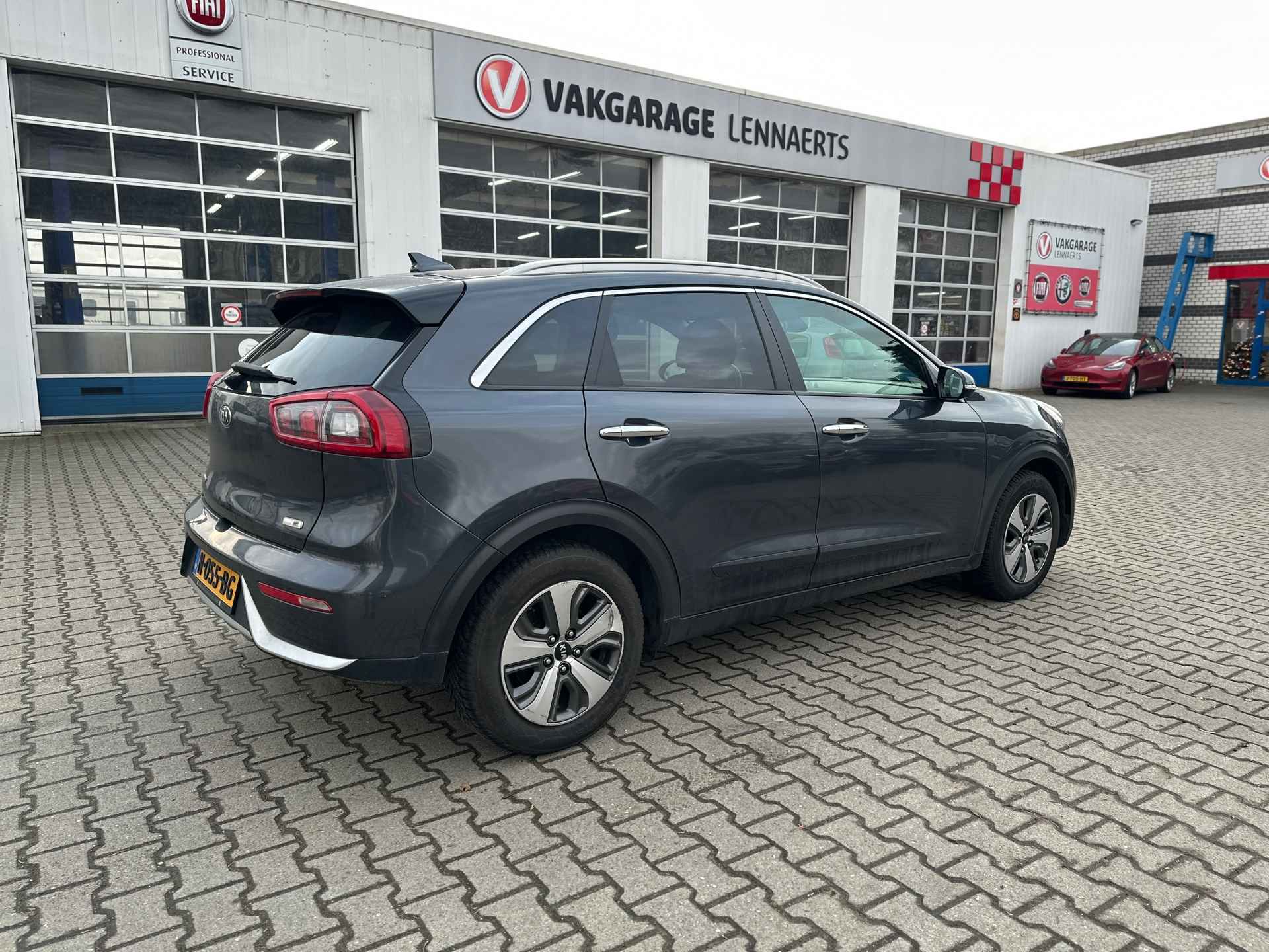 Kia Niro 1.6 GDi Hybrid DynamicLine - 4/7