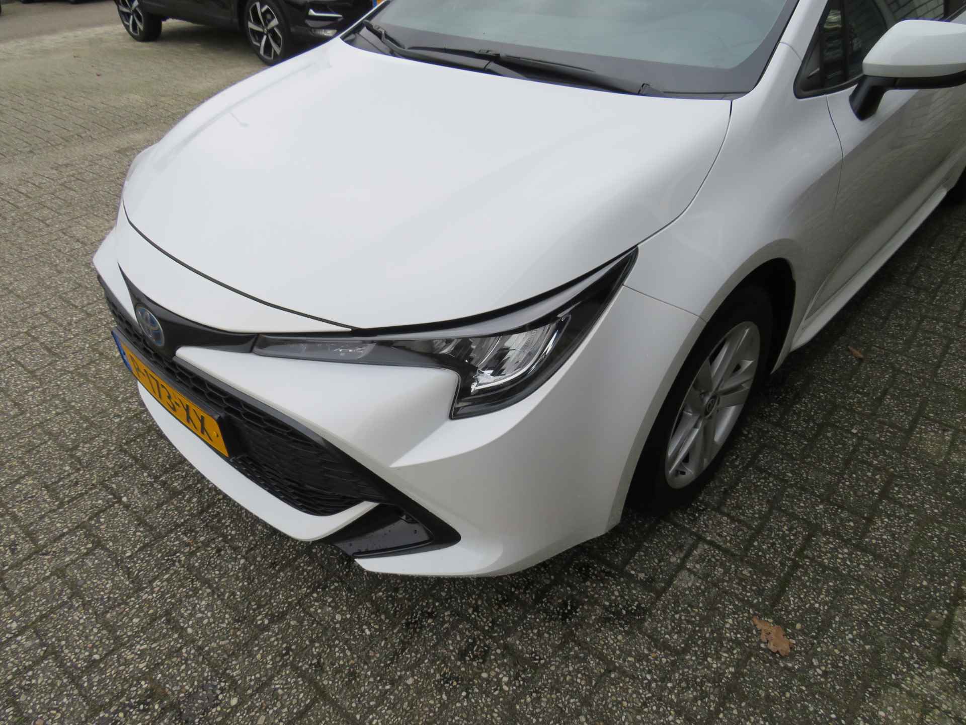 Toyota Corolla Touring Sports 1.8 Automaat Hybrid Active navi/clima/16"LM /cruise/camera - 30/32