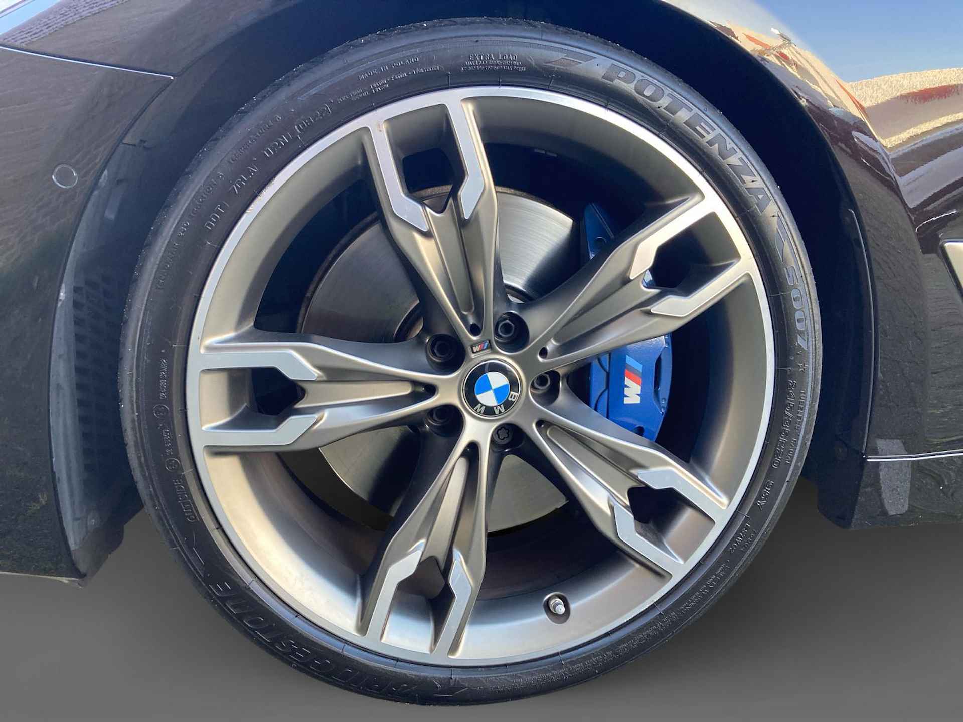 BMW 5-serie M550i xDrive High Executive | Unieke NEDERLANDSE en zeer mooie BMW | Full options | 8 cilinder met 462pk! | Weinig kilometers! | - 9/34