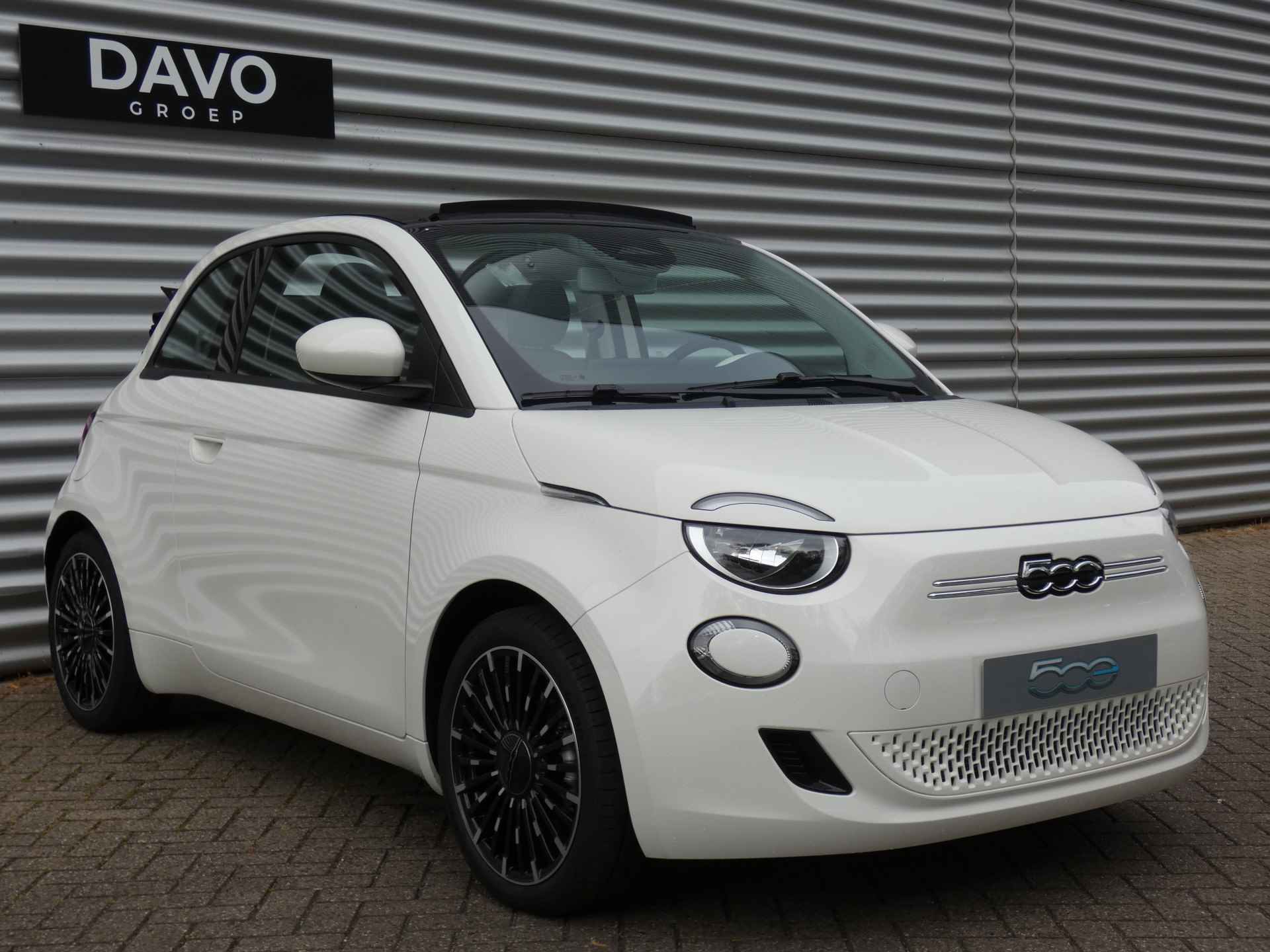 Fiat 500E C Icon 42 kWh ! € 7.872,- VOORDEEL! | PACK CONVENIENCE & PACK COMFORT - 34/41