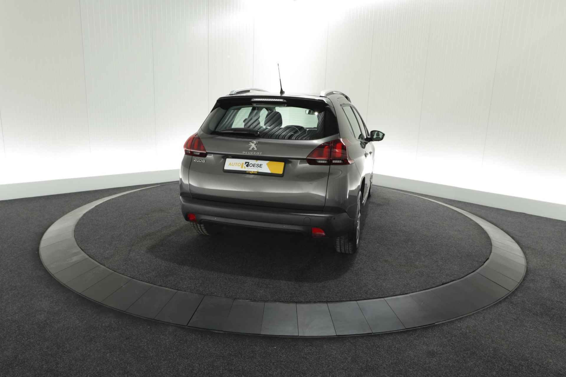 Peugeot 2008 PureTech 82 Signature | Camera | Apple Carplay | Parkeersensoren  | 30.000km - 10/66