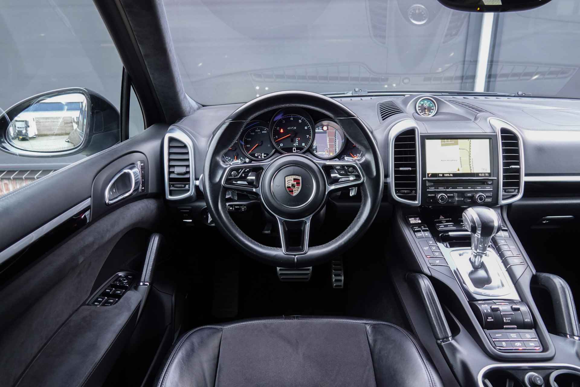 Porsche Cayenne GTS | 3.6 441Pk V6 Turbo | Sport Chrono | Luchtvering - 14/49