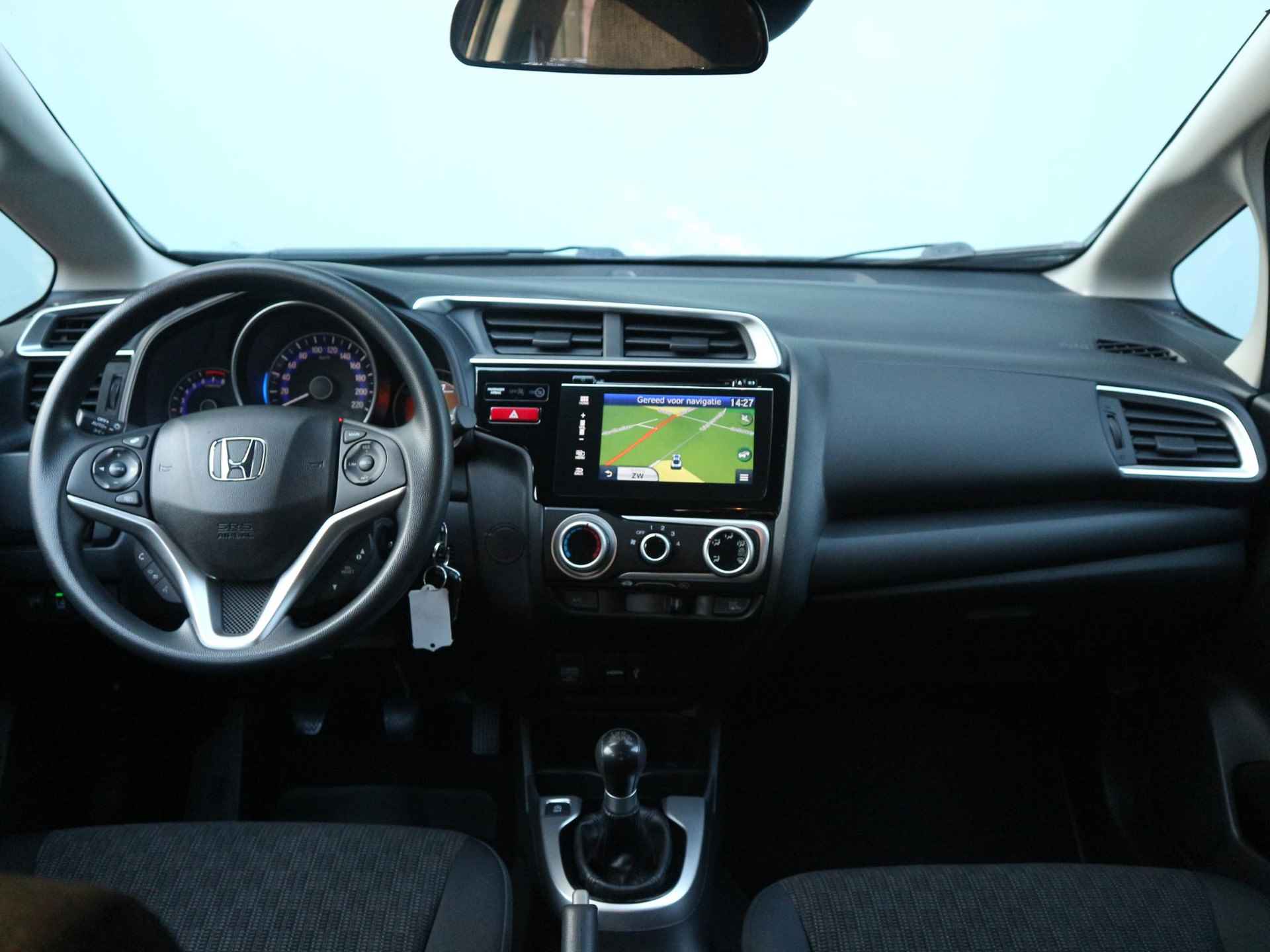 Honda Jazz 1.3 i-VTEC Comfort / Navigatie / Parkeersensoren vóór & achter / Stoelverwarming - 7/34