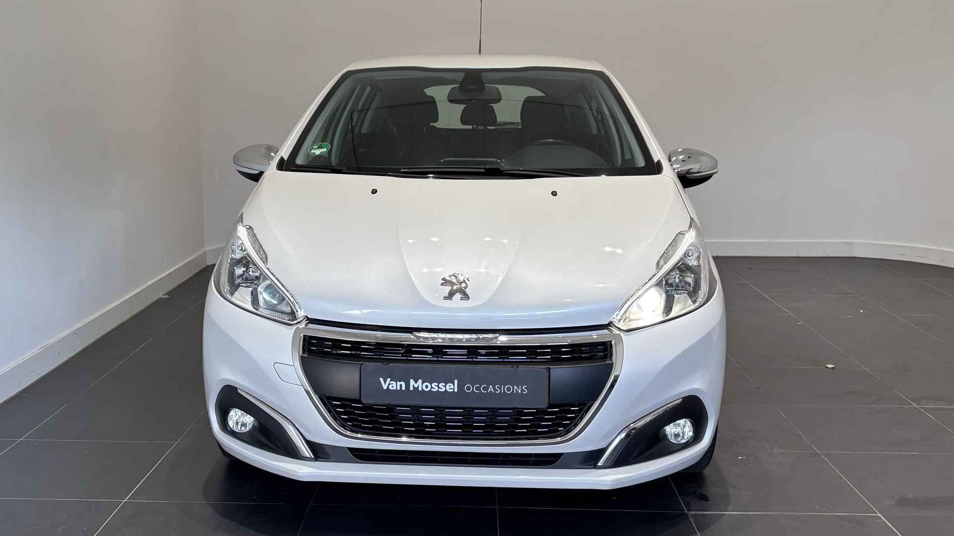 Peugeot 208 1.2 PureTech Allure | Camera | Parkeersensoren | Lichtmetalen velgen - 2/23