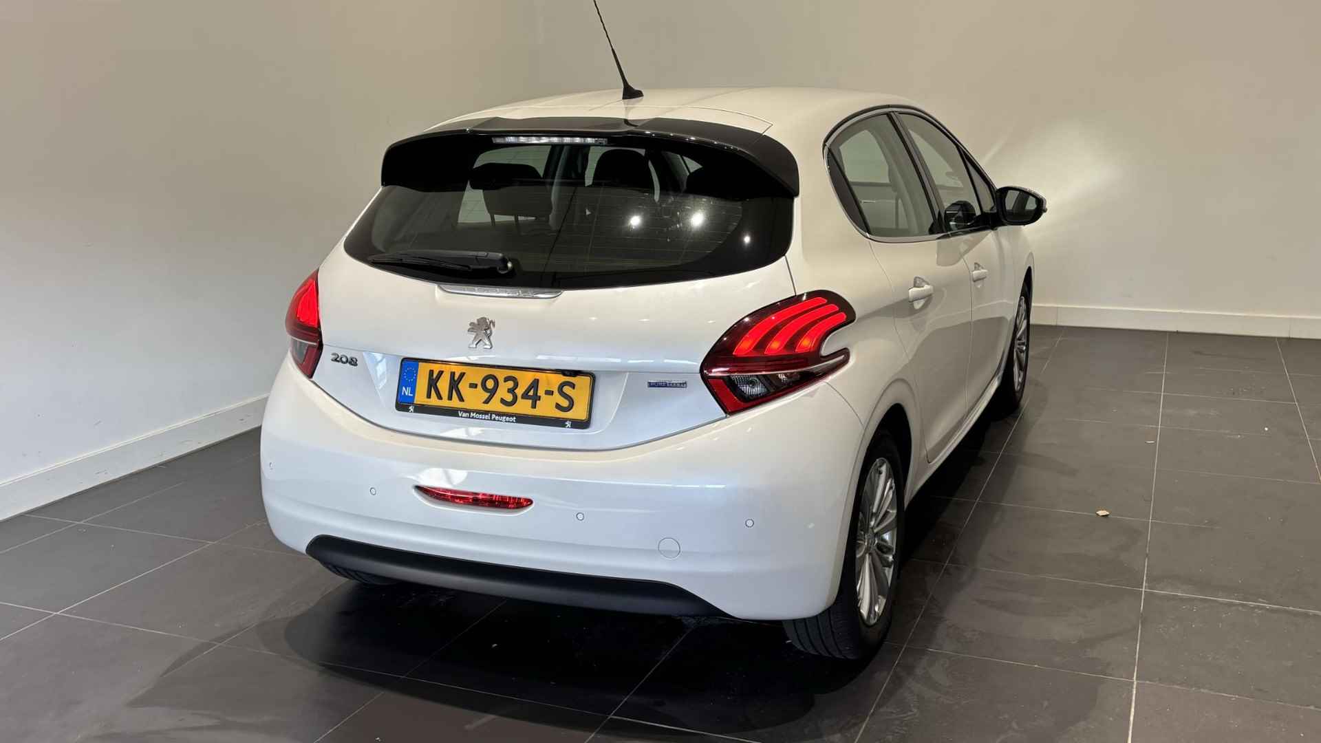 Peugeot 208 1.2 PureTech Allure | Camera | Parkeersensoren | Lichtmetalen velgen - 5/23