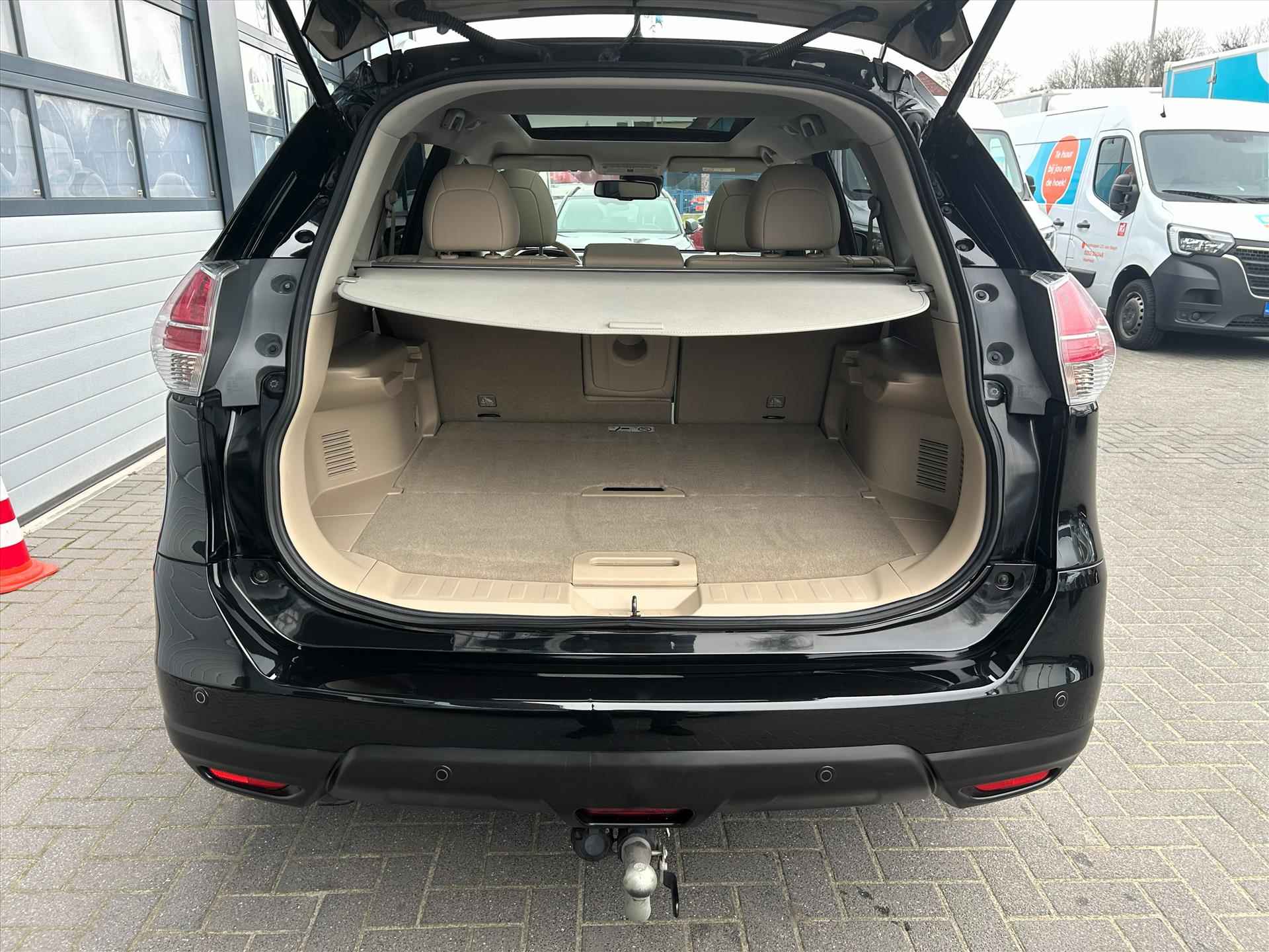 Nissan X-Trail 1.6 Tekna 163pk, Trekhaak, Leder, Panodak - 11/39