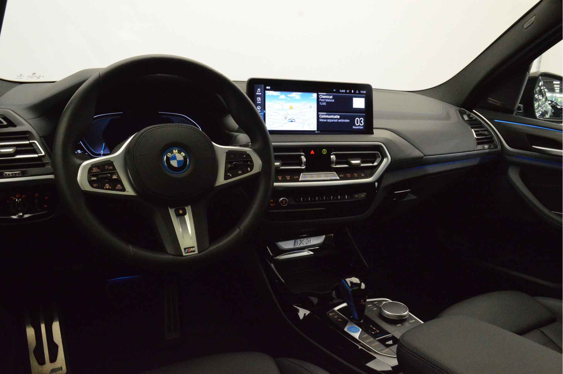 BMW iX3 High Executive 80 kWh / Trekhaak / Sportstoelen / Laserlight / Adaptief M Onderstel / Parking Assistant Plus / Gesture Control / Driving Assistant Professional - 11/26