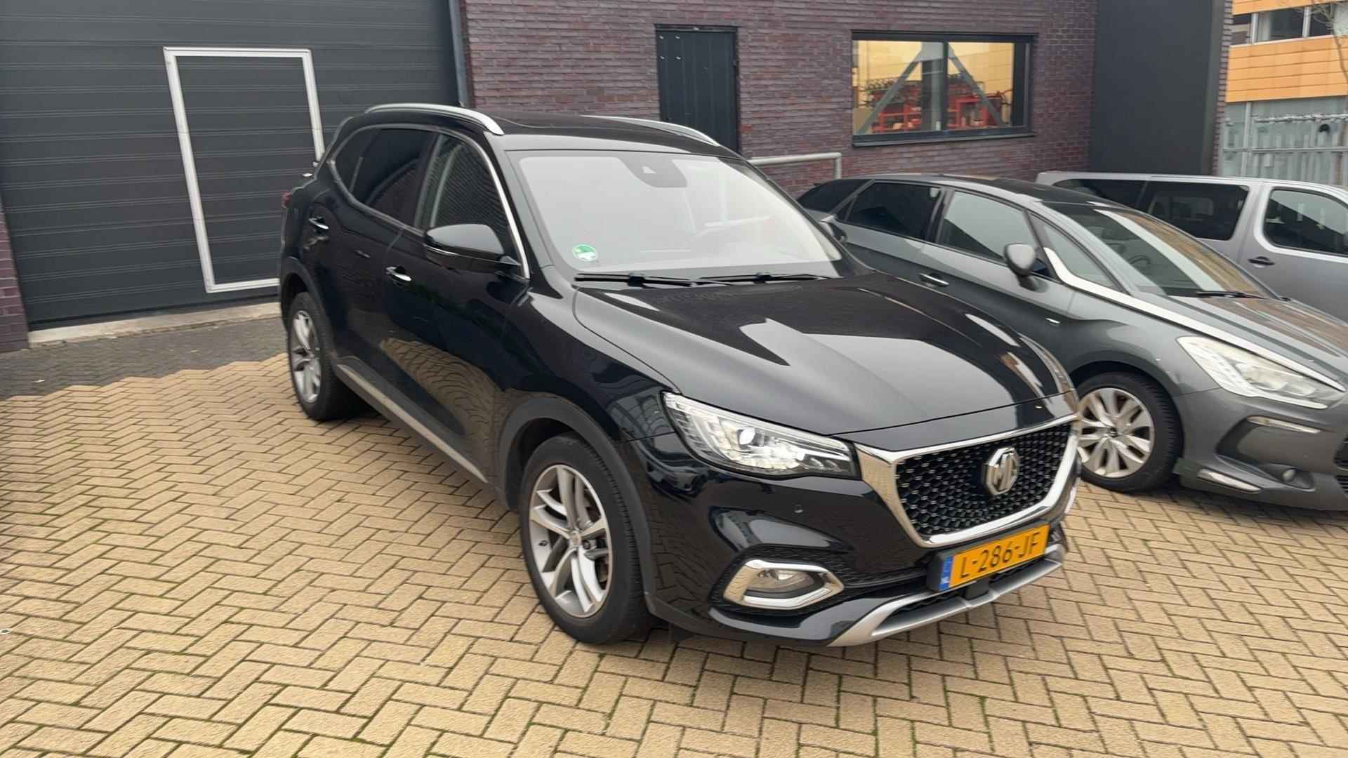 MG EHS 1.5 TGDI Luxury - 4/12