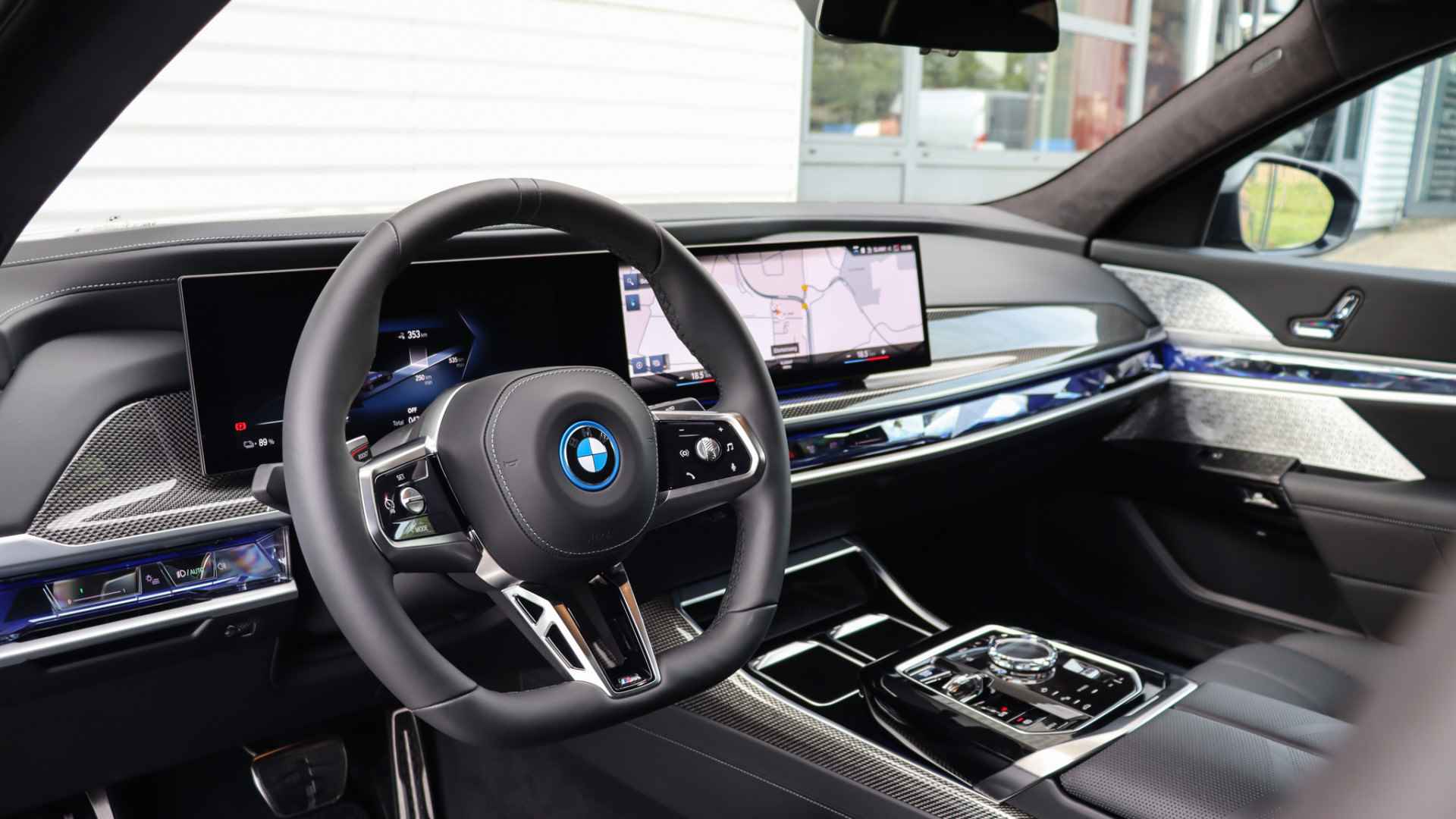 BMW i7 xDrive60 M-Sport Pro | Gran Lusso | Skylounge | Bowers & Wilkins | Connoisseur Pack - 7/37