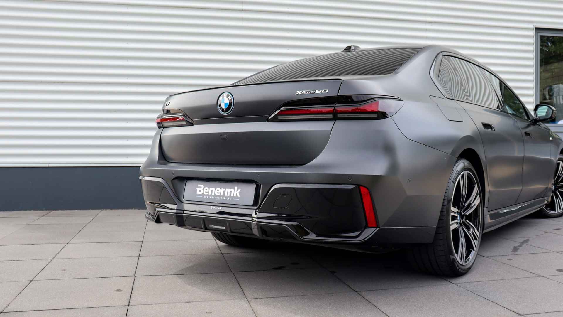 BMW i7 xDrive60 M-Sport Pro | Gran Lusso | Skylounge | Bowers & Wilkins | Connoisseur Pack - 17/37