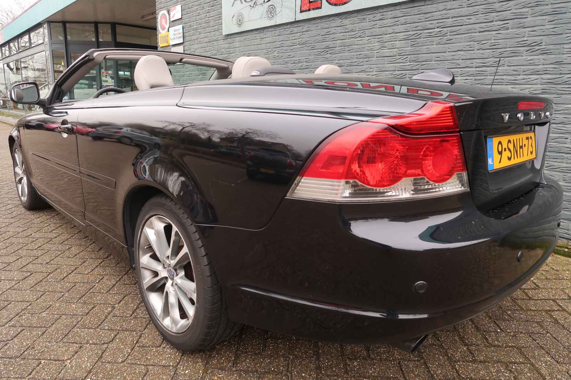 Volvo C70 Convertible 2.4 D5 Summum Zeer nette complete en goed onderhouden auto distributie vervangen - 12/33