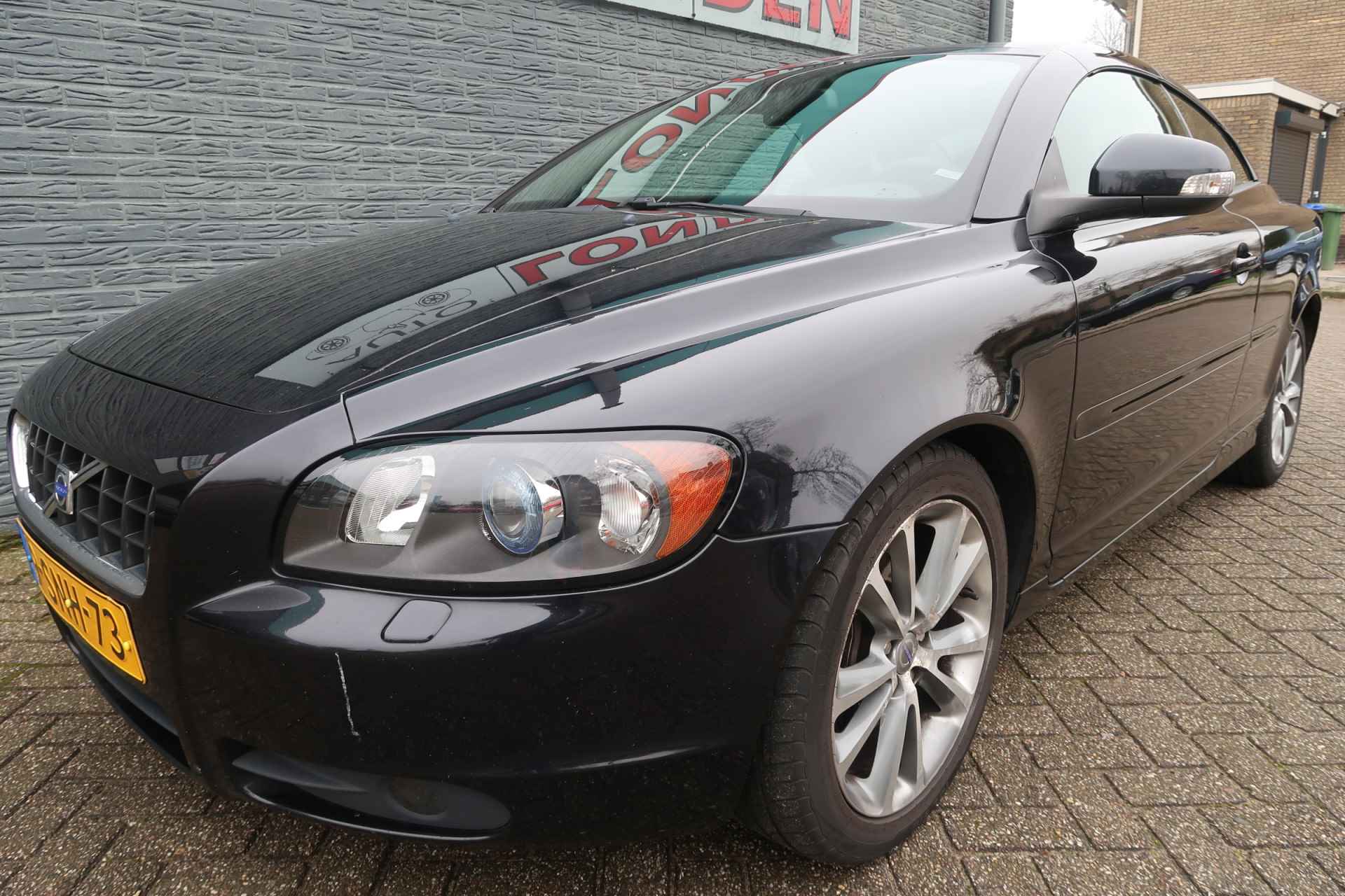 Volvo C70 Convertible 2.4 D5 Summum Zeer nette complete en goed onderhouden auto distributie vervangen - 17/33