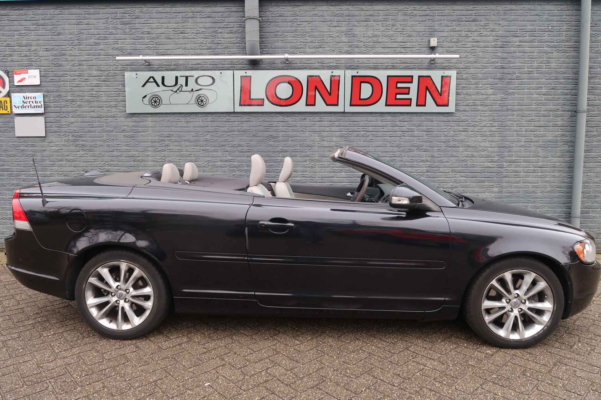 Volvo C70 Convertible 2.4 D5 Summum Zeer nette complete en goed onderhouden auto distributie vervangen - 3/33