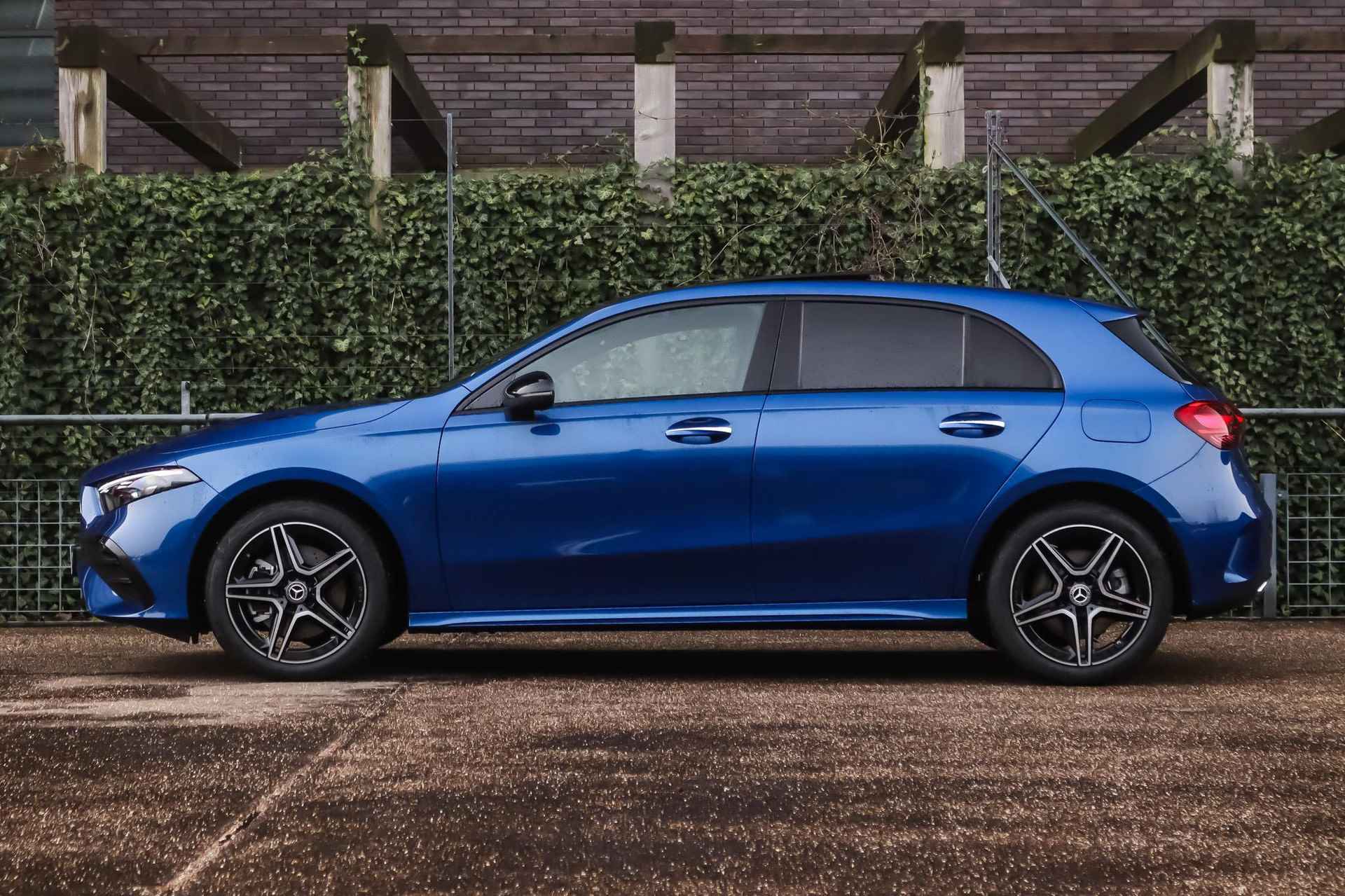 Mercedes-Benz A-Klasse A 250e Automaat Star Edition AMG Line | Nightpakket | Panoramadak - 8/38