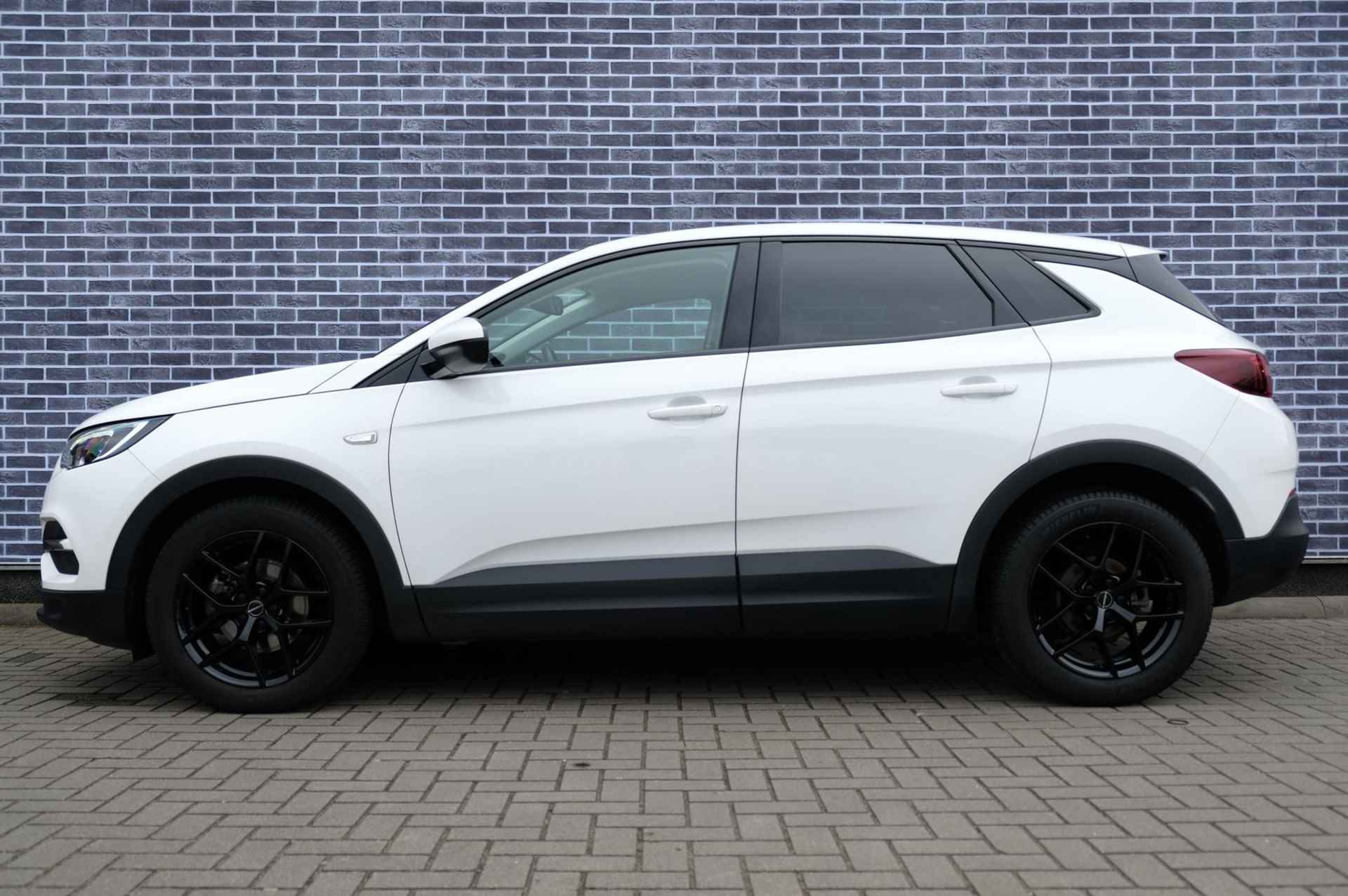 Opel Grandland X 1.2 Turbo Innovation | Trekhaak | PDC | PrivacyGlass | ECC | Cruise - 4/30