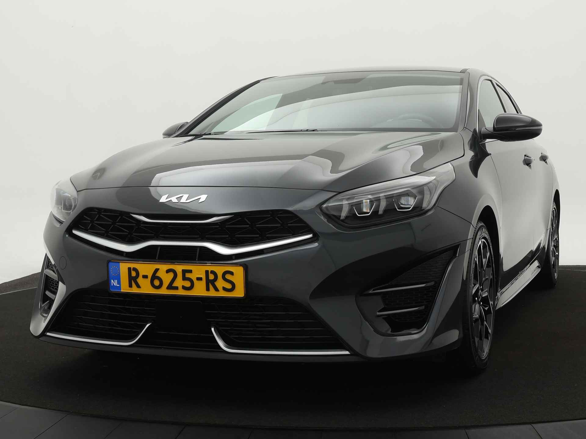 Kia ProCeed 1.5 T-GDi GT-Line Automaat - Navigatie - Cruise Control Adaptief - Climate Control - Apple CarPlay / Android Auto - Fabrieksgarantie tot 11-2029 - 3/51